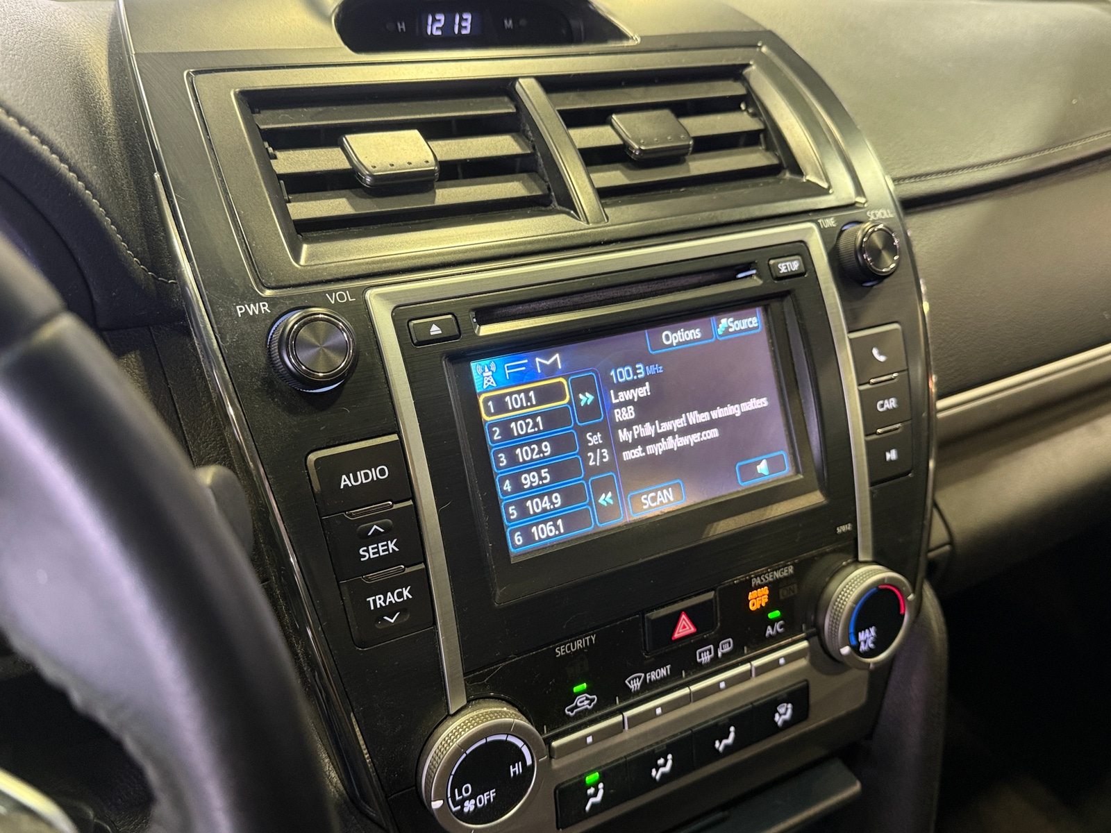 Thumbnail: 2012 Toyota Camry - 4