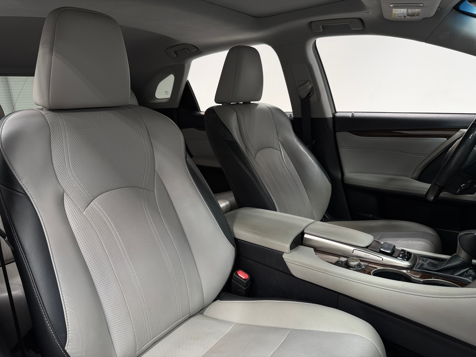 Thumbnail: 2018 Lexus RX - 2