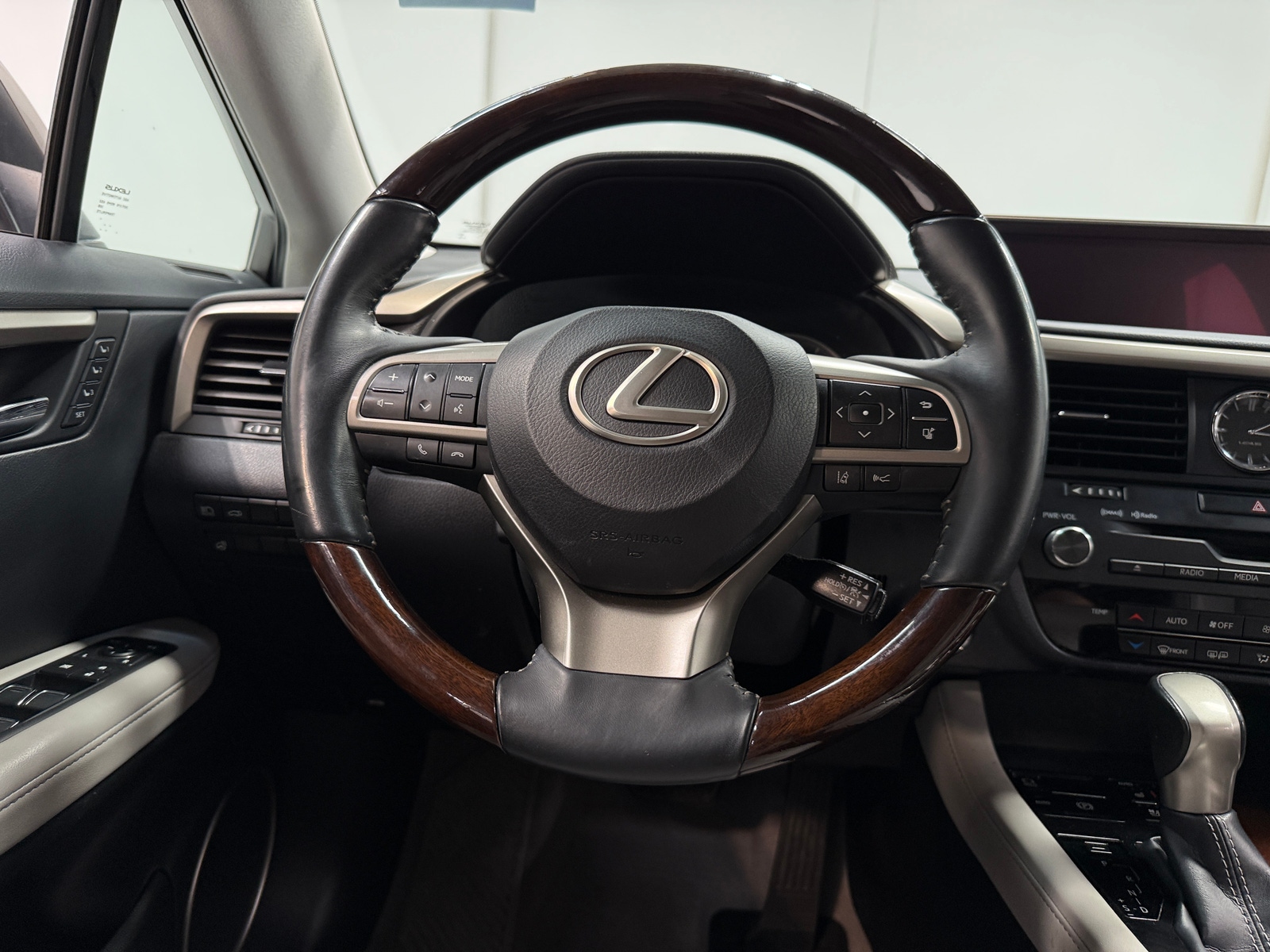Thumbnail: 2018 Lexus RX - 5