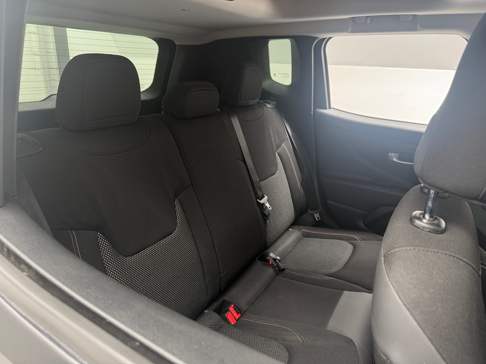 Thumbnail: 2016 Jeep Renegade - 6