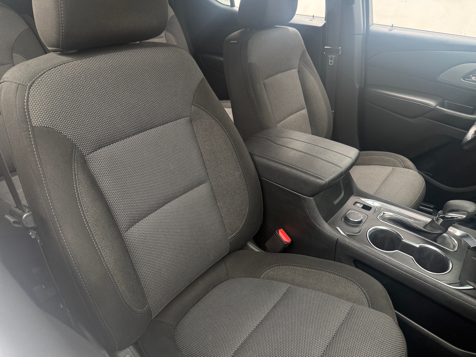 Thumbnail: 2023 Chevrolet Traverse - 2