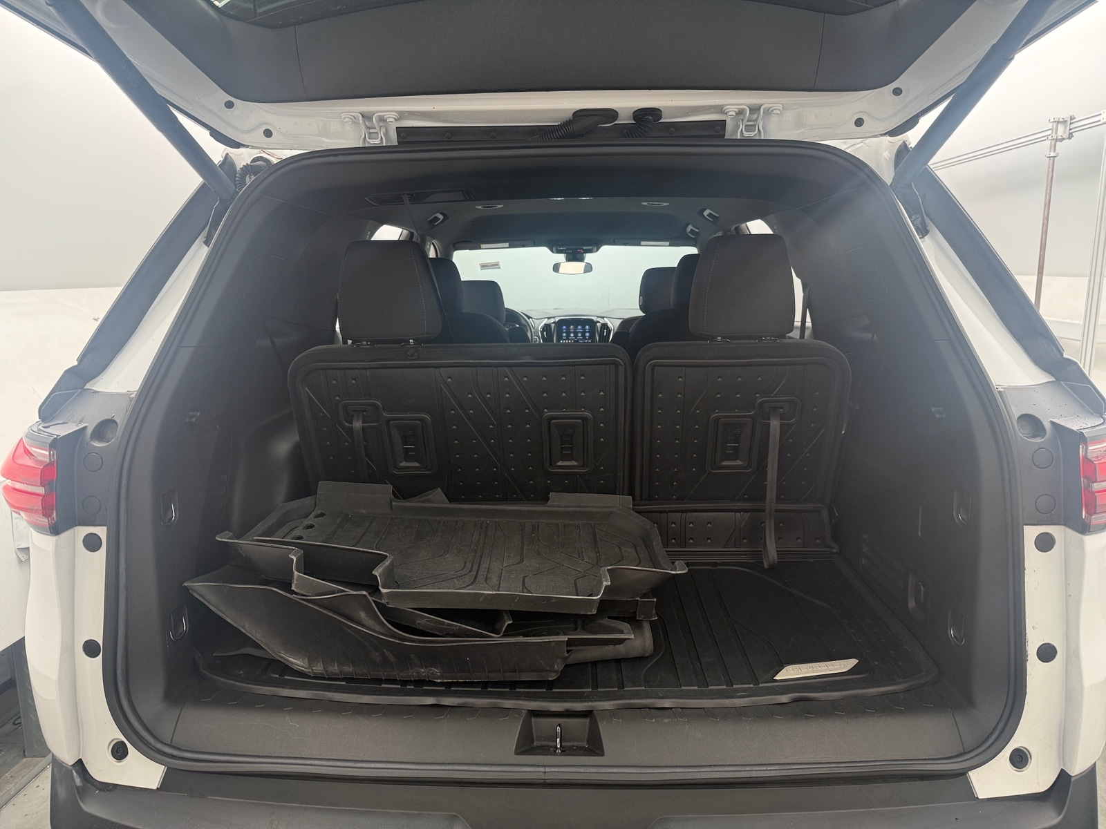 Thumbnail: 2023 Chevrolet Traverse - 7