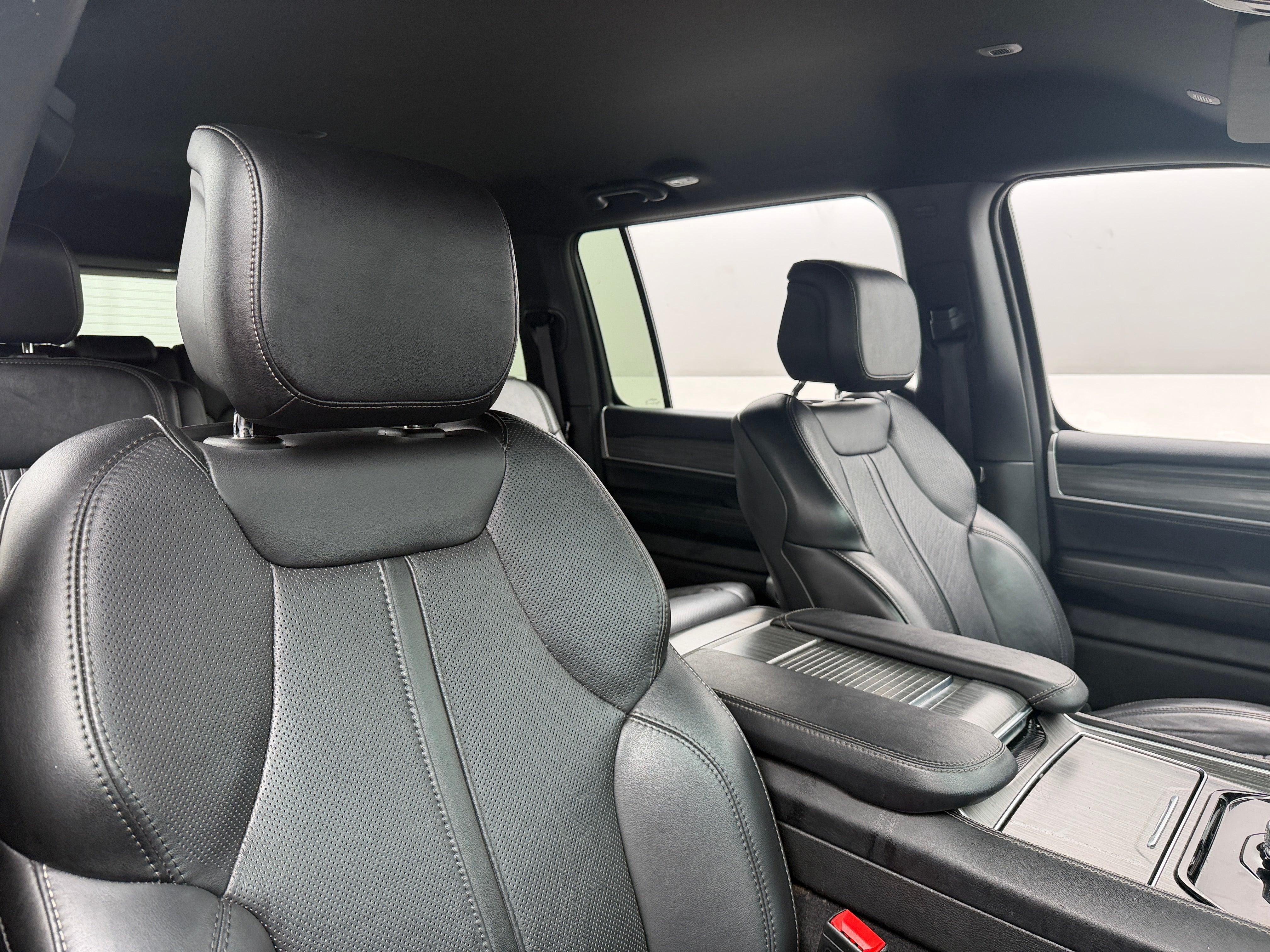 2024 Jeep Wagoneer