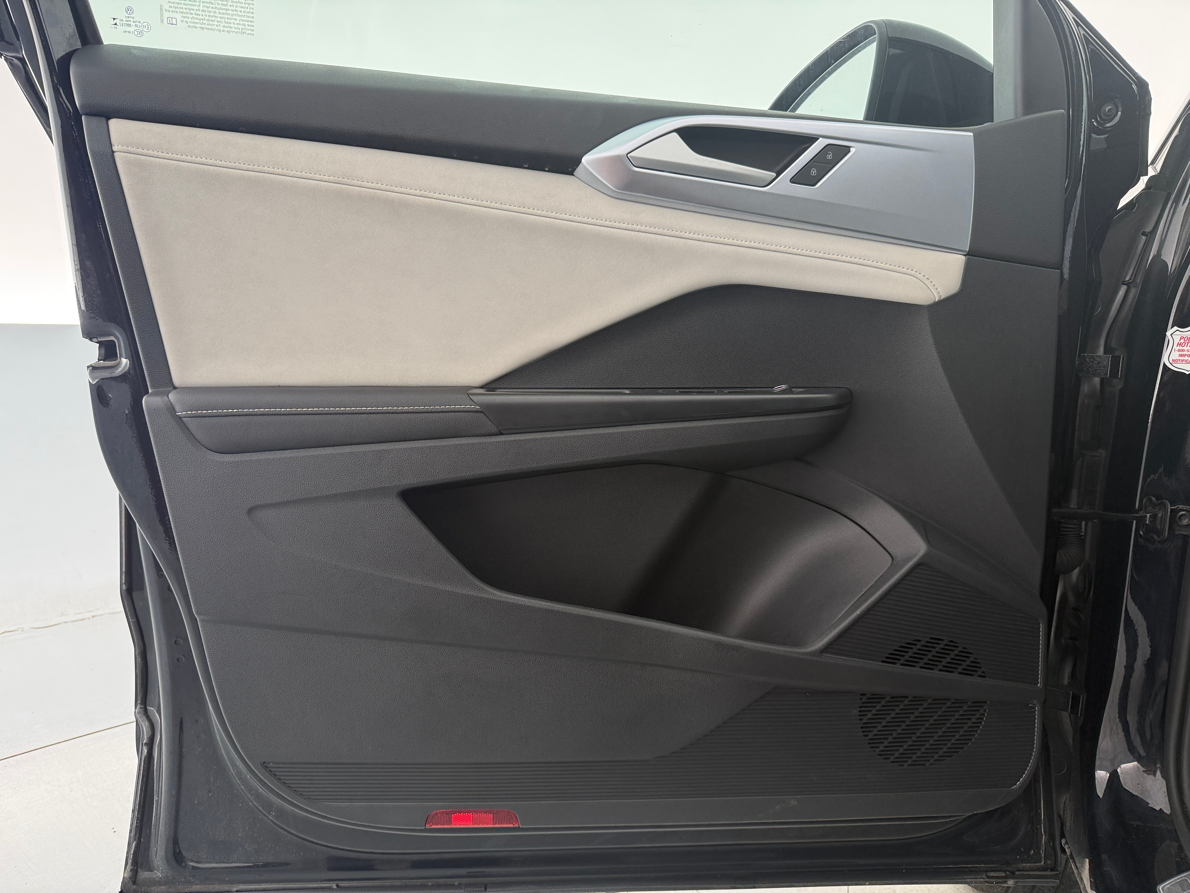 2025 Volkswagen Taos