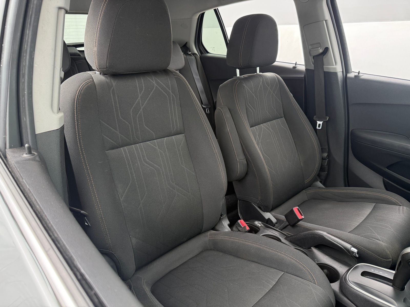 Thumbnail: 2017 Chevrolet Trax - 2