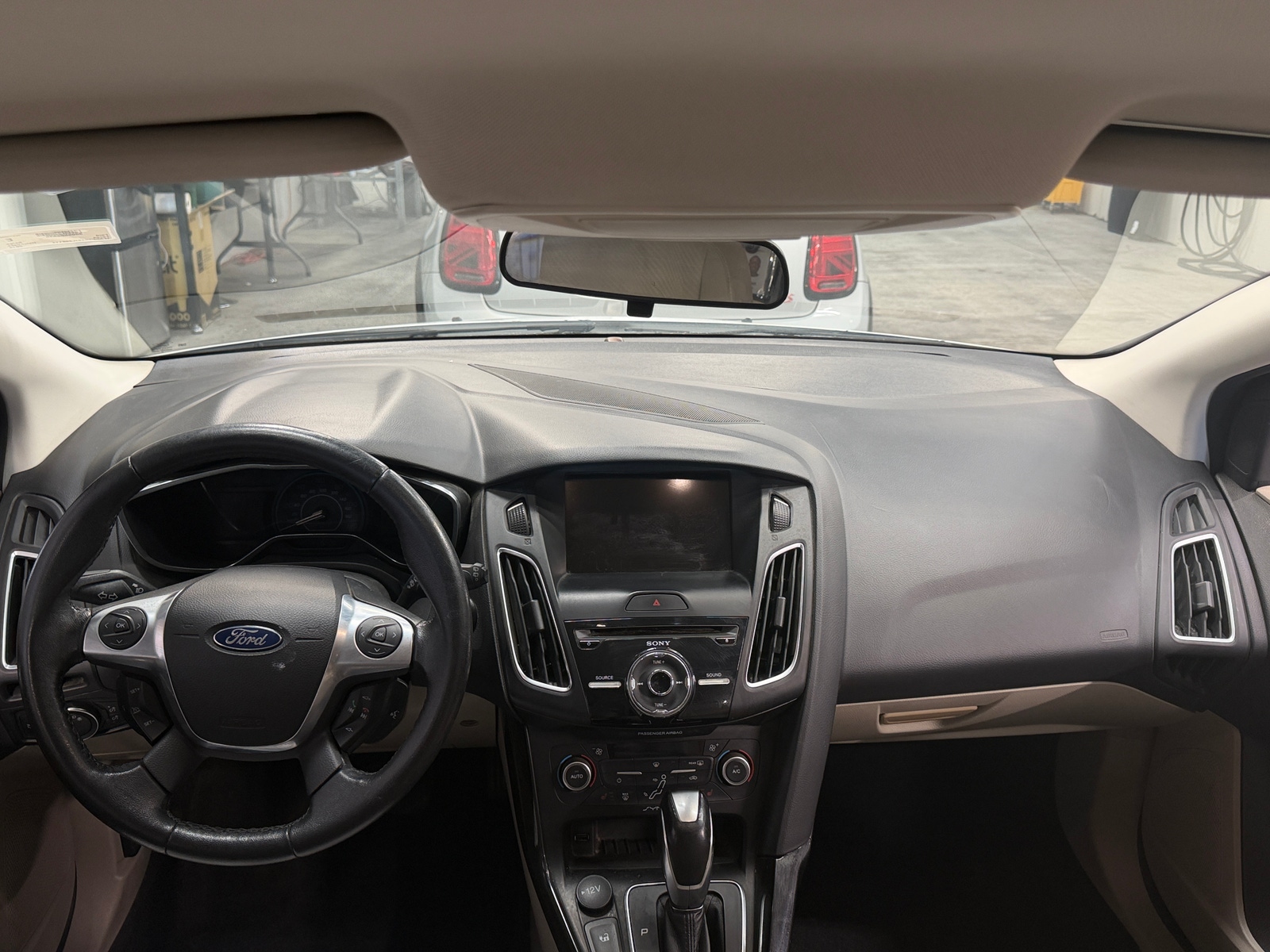 Thumbnail: 2018 Ford Focus - 3
