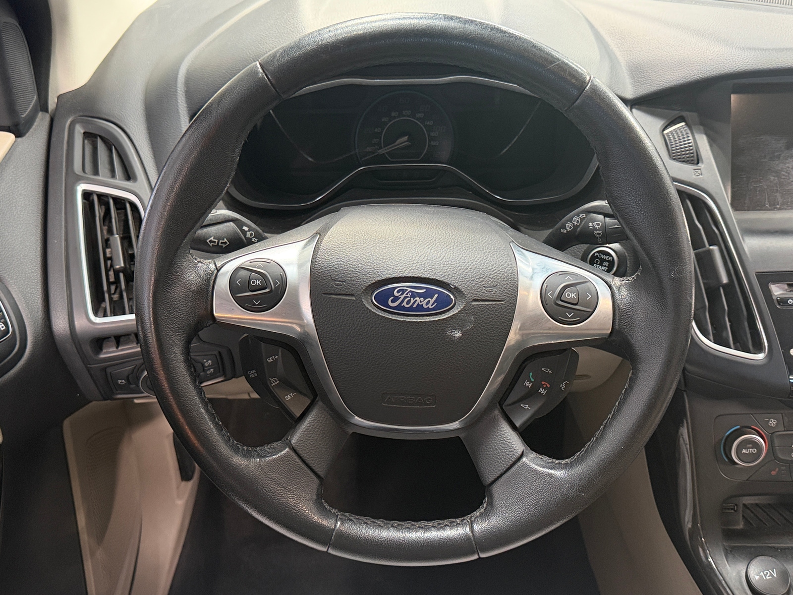 Thumbnail: 2018 Ford Focus - 5