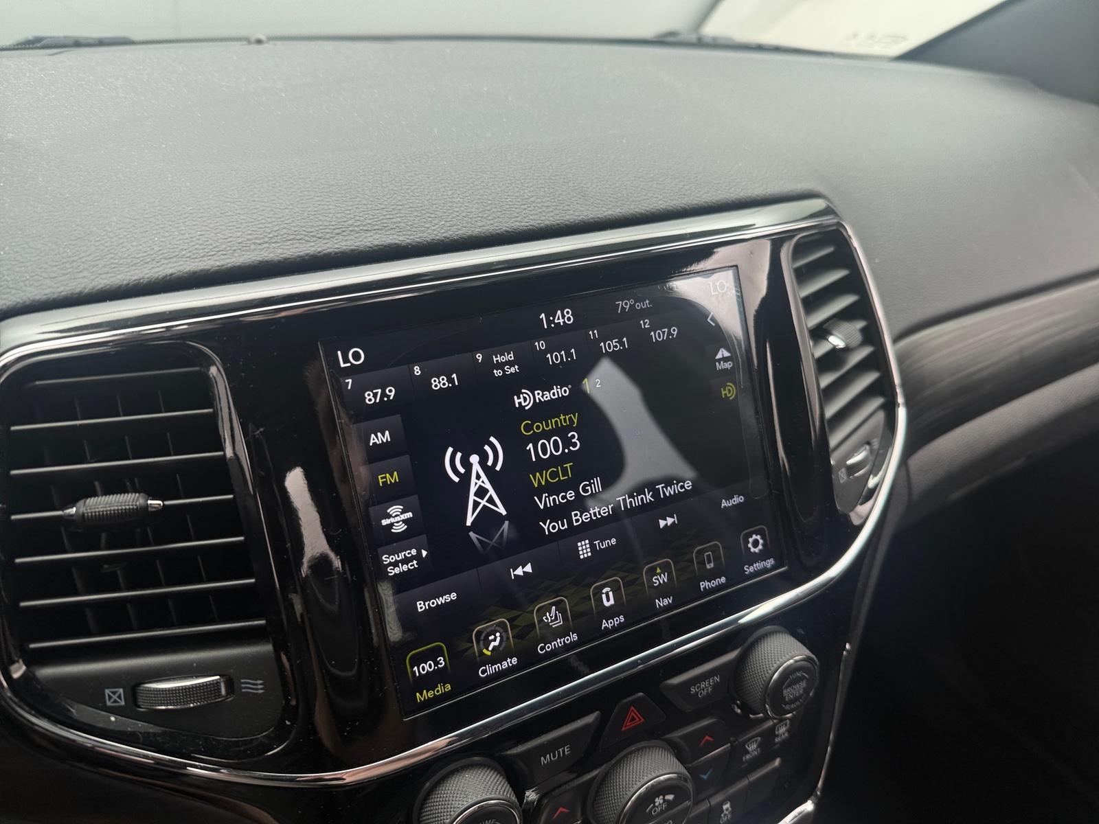 Thumbnail: 2019 Jeep Grand Cherokee - 3
