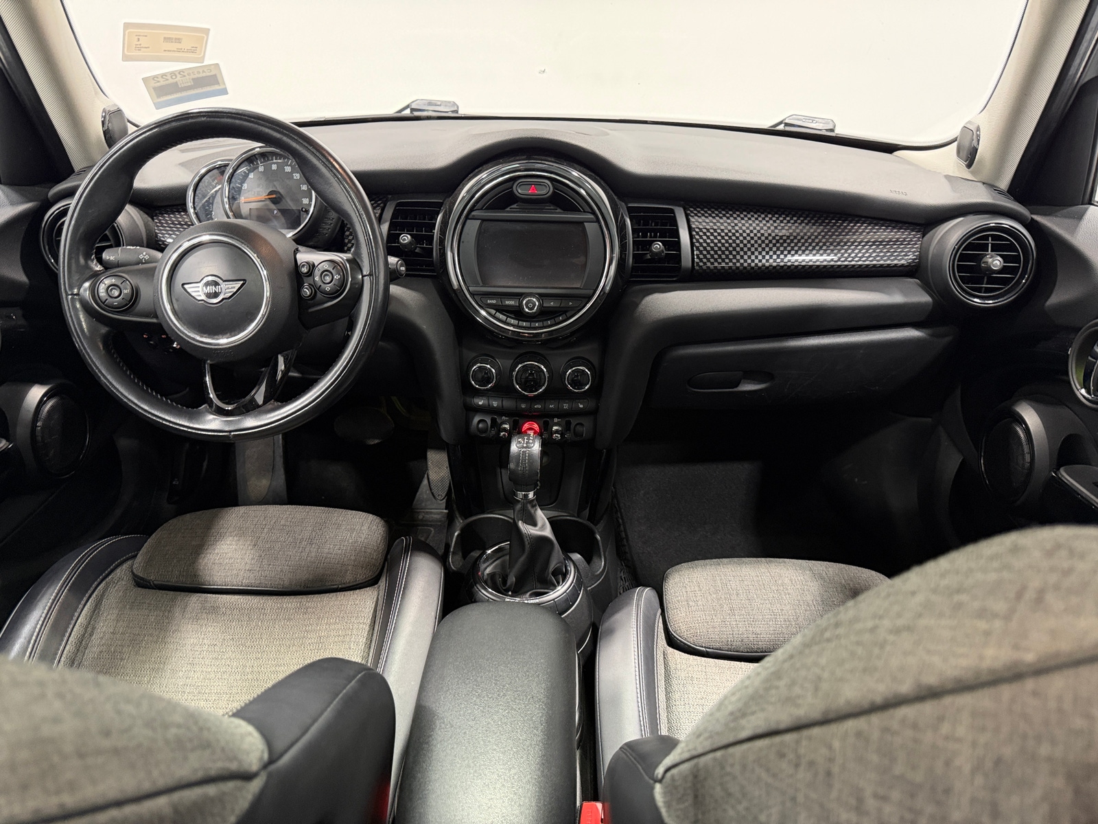 Thumbnail: 2017 MINI Cooper Hardtop - 3