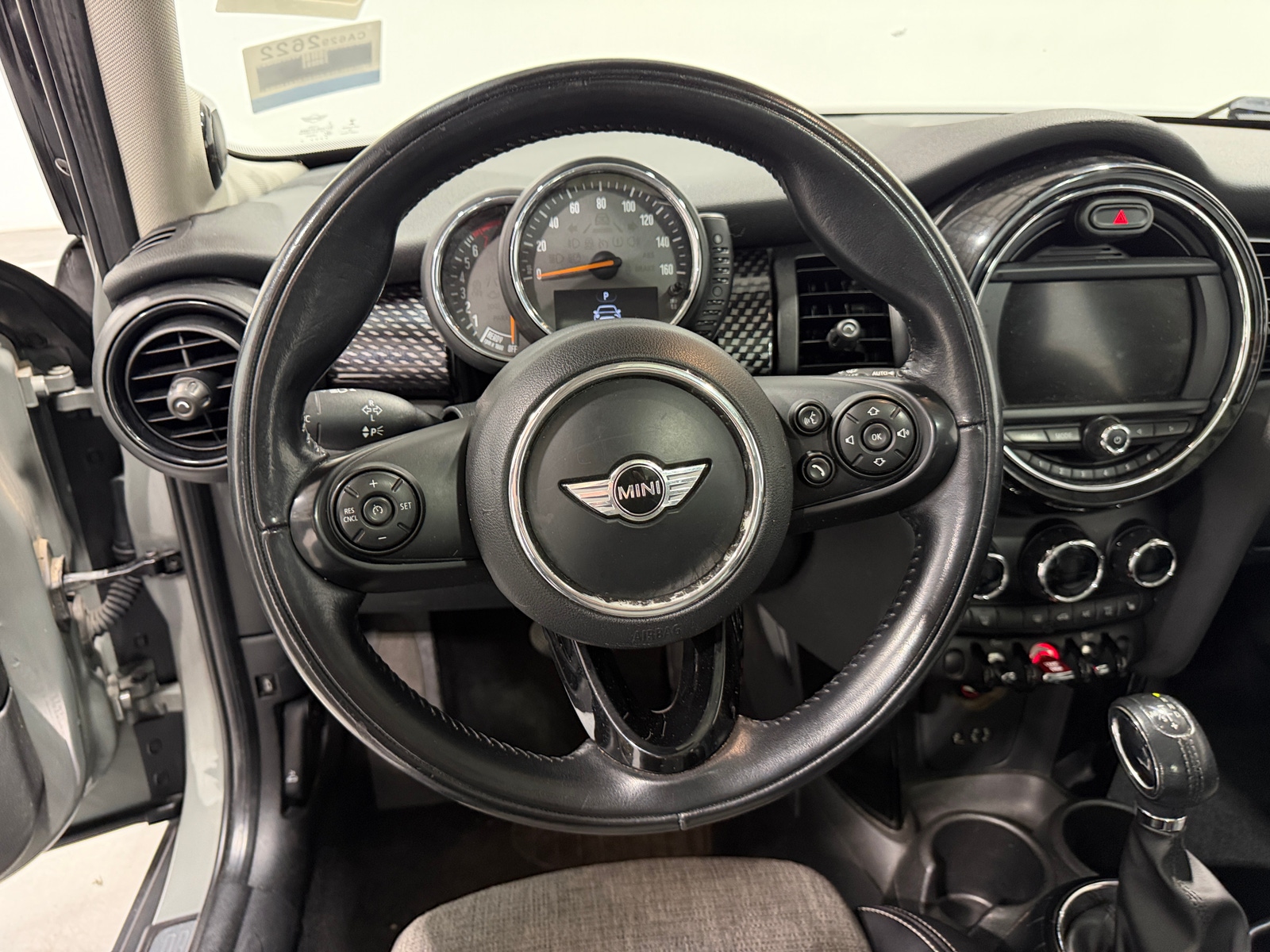 Thumbnail: 2017 MINI Cooper Hardtop - 5