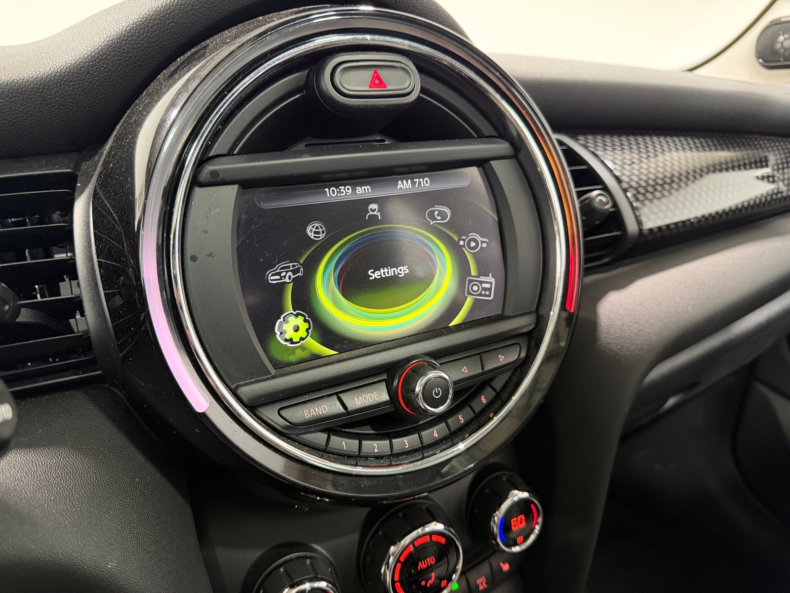 Thumbnail: 2017 MINI Cooper Hardtop - 4
