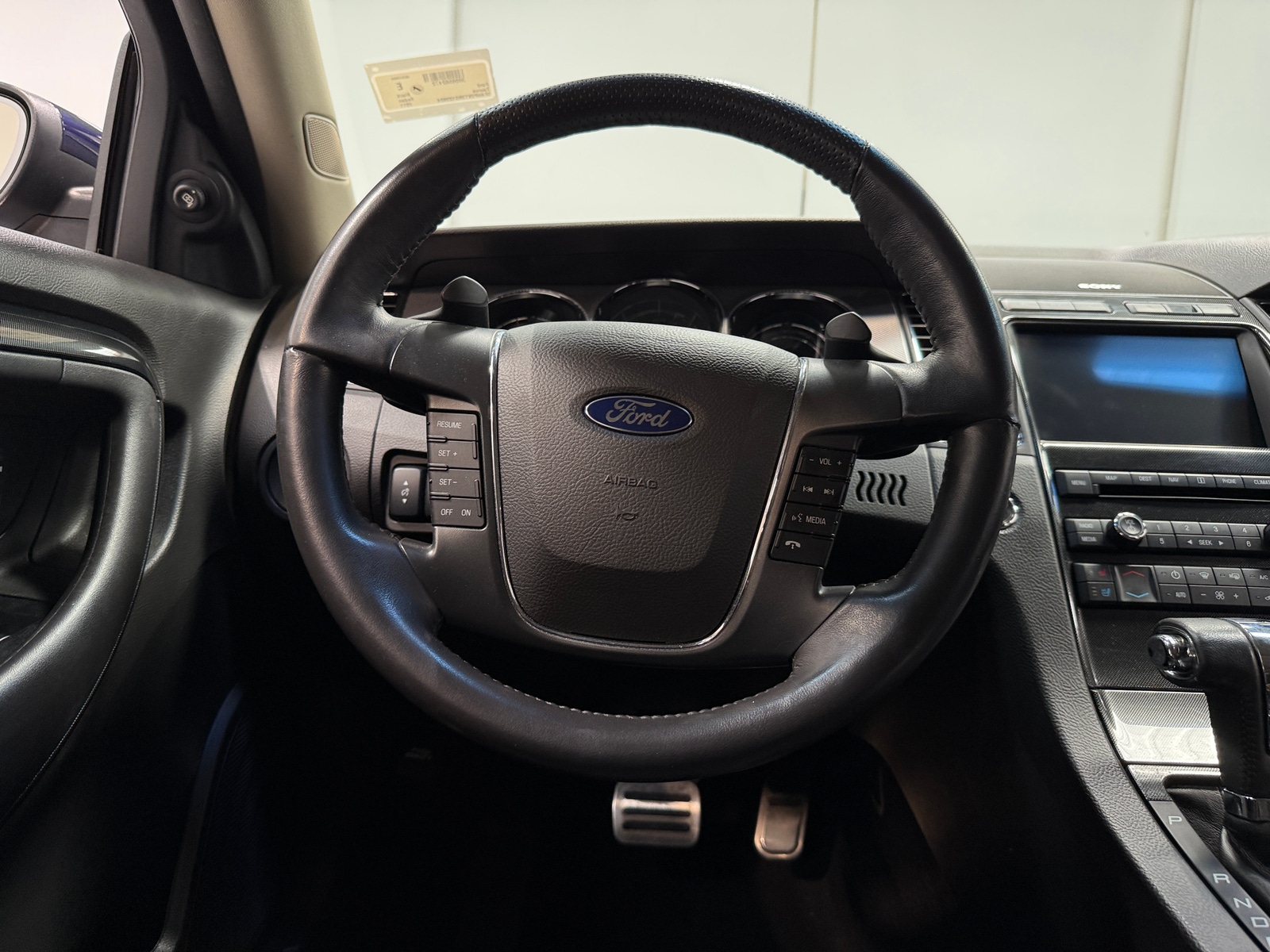 Thumbnail: 2011 Ford Taurus - 4