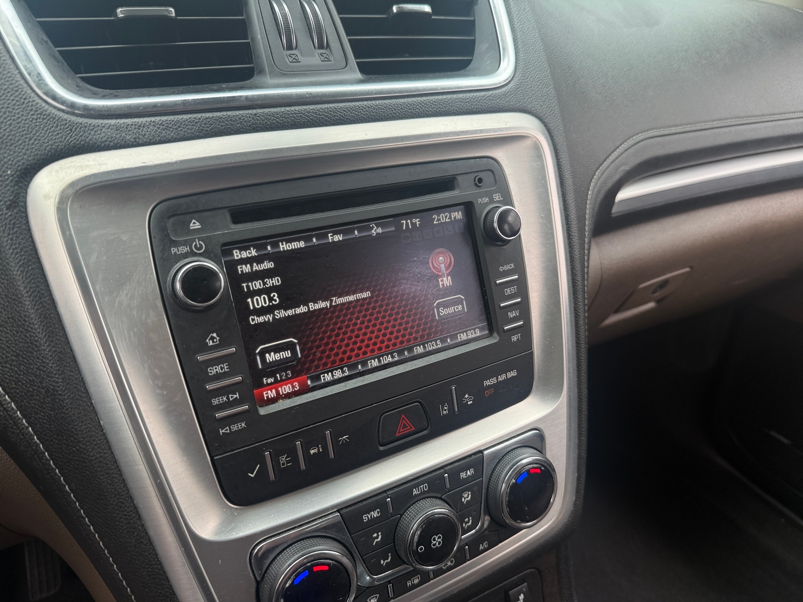 Thumbnail: 2017 GMC Acadia - 3