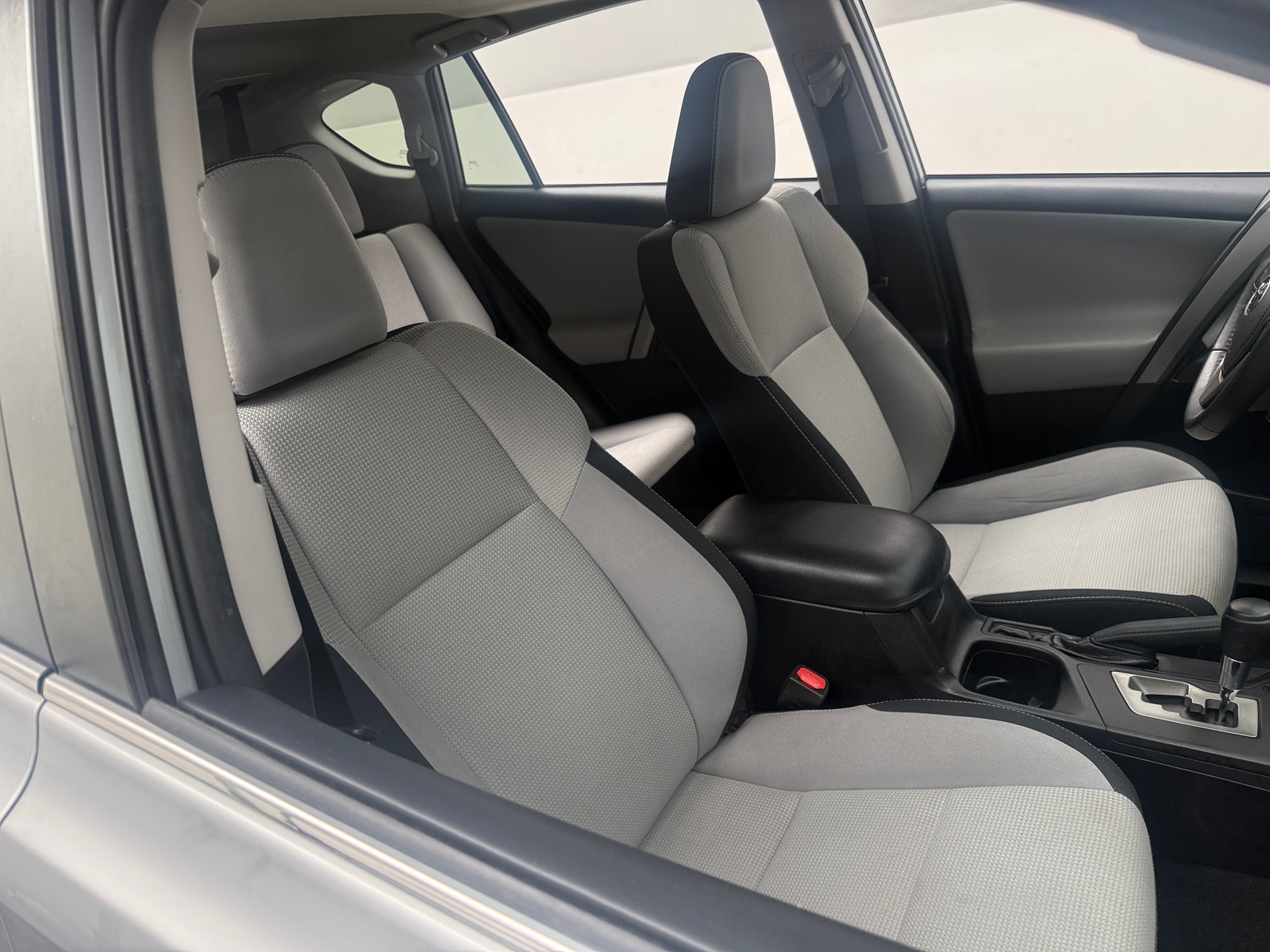 Thumbnail: 2017 Toyota RAV4 - 2