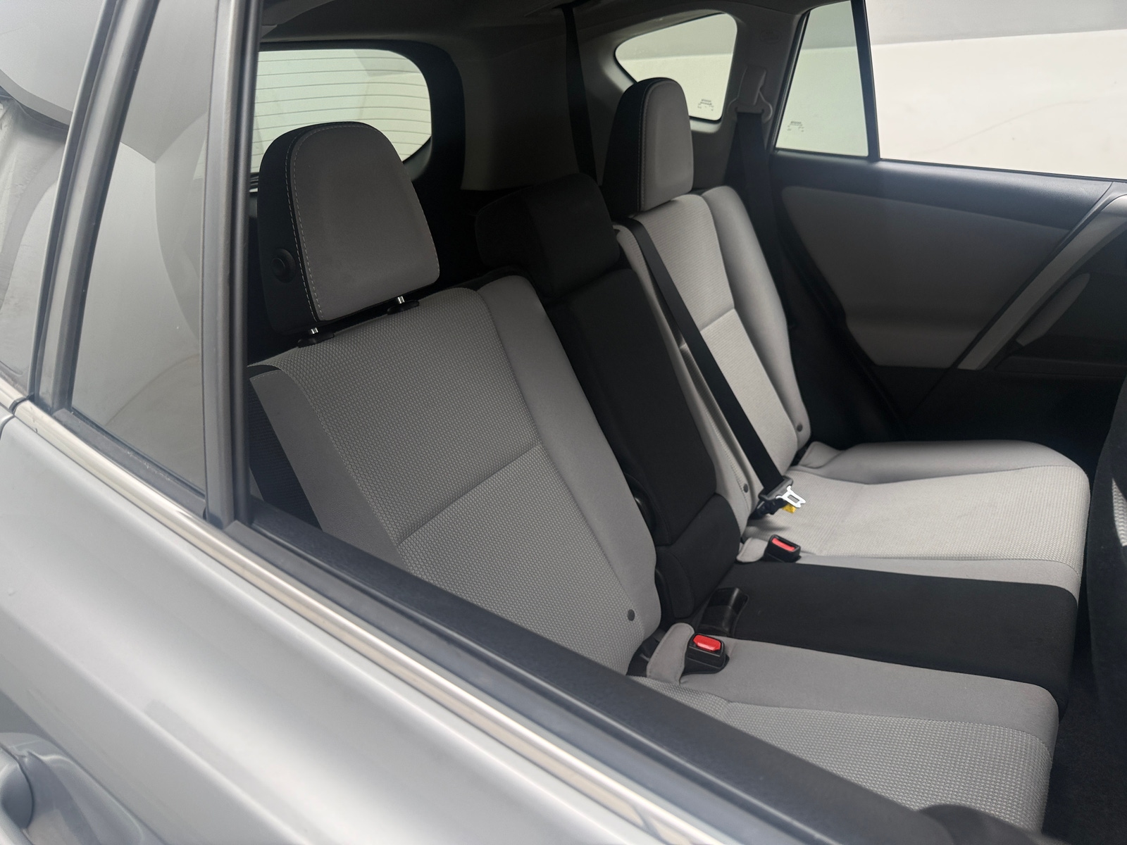 Thumbnail: 2017 Toyota RAV4 - 6