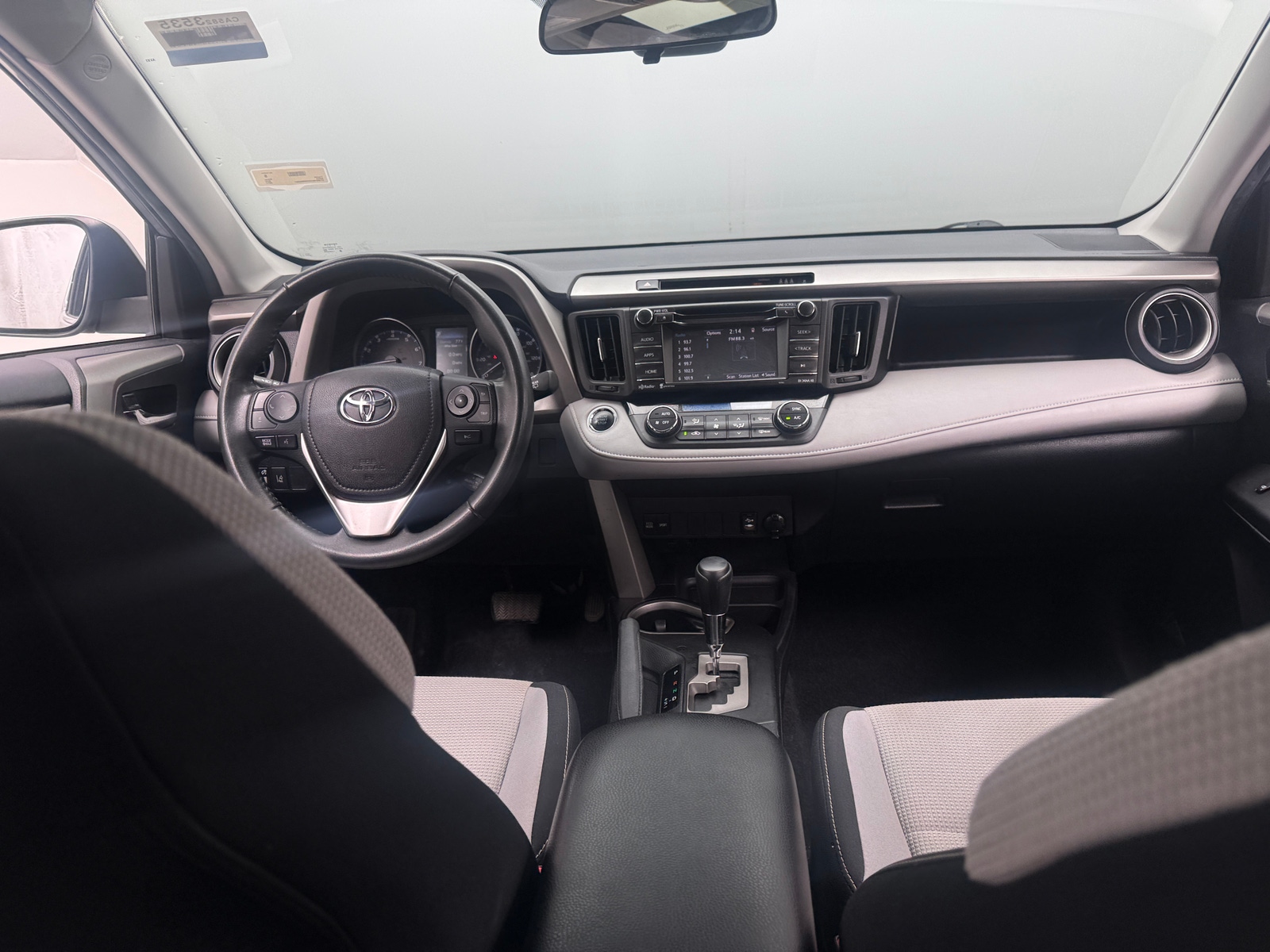 Thumbnail: 2017 Toyota RAV4 - 3