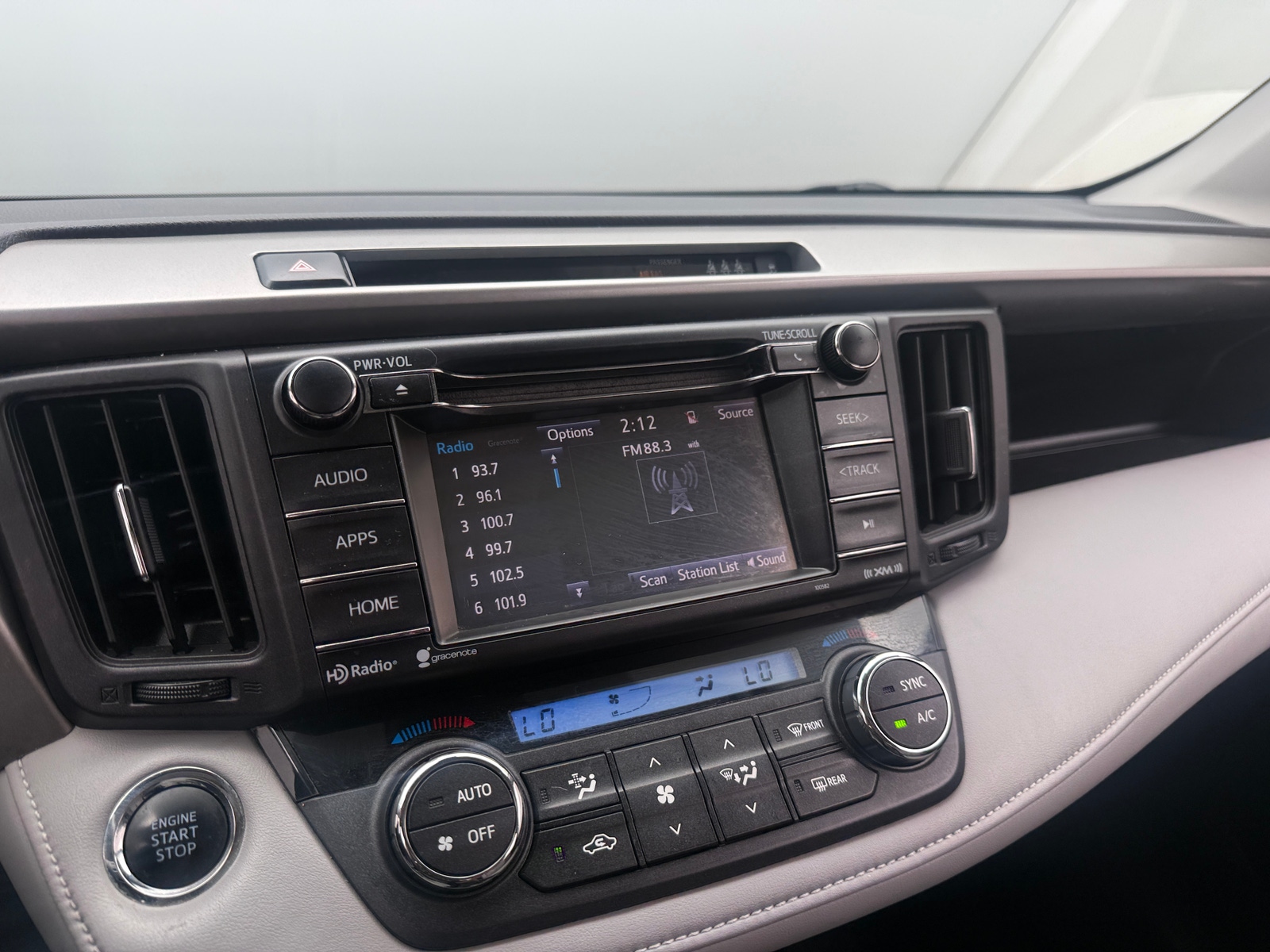 Thumbnail: 2017 Toyota RAV4 - 4