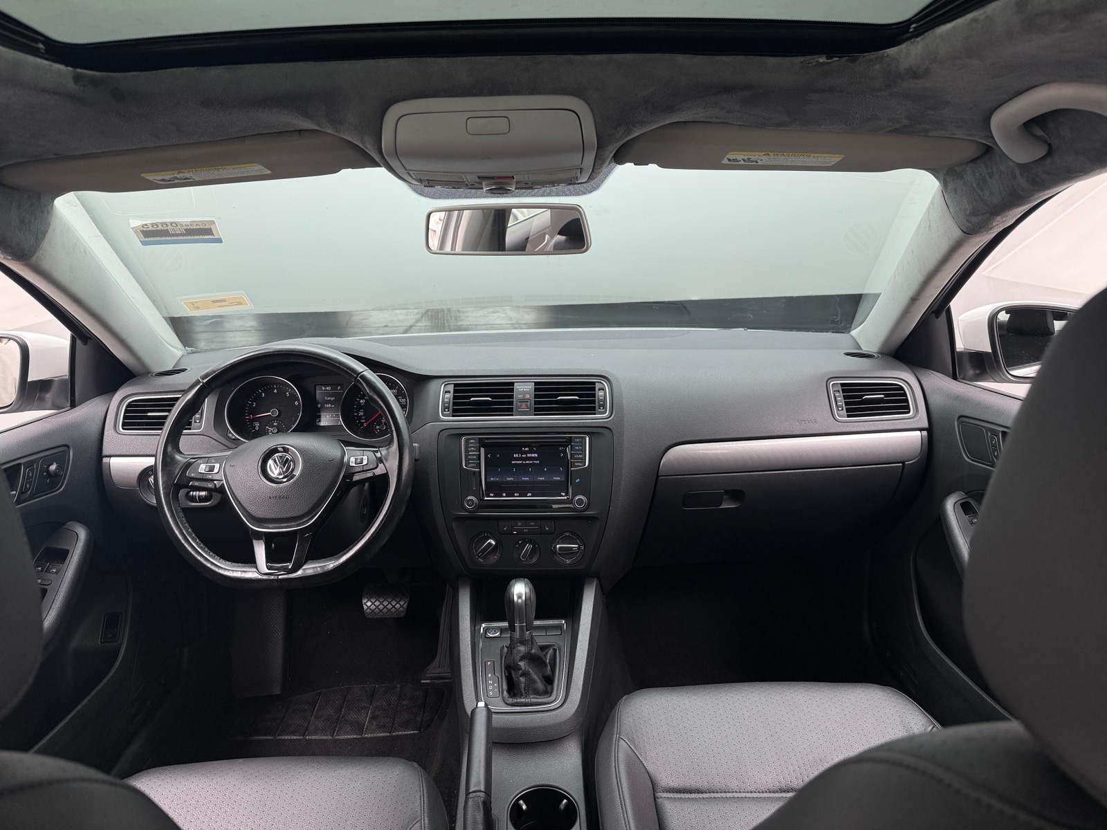 Thumbnail: 2017 Volkswagen Jetta - 3