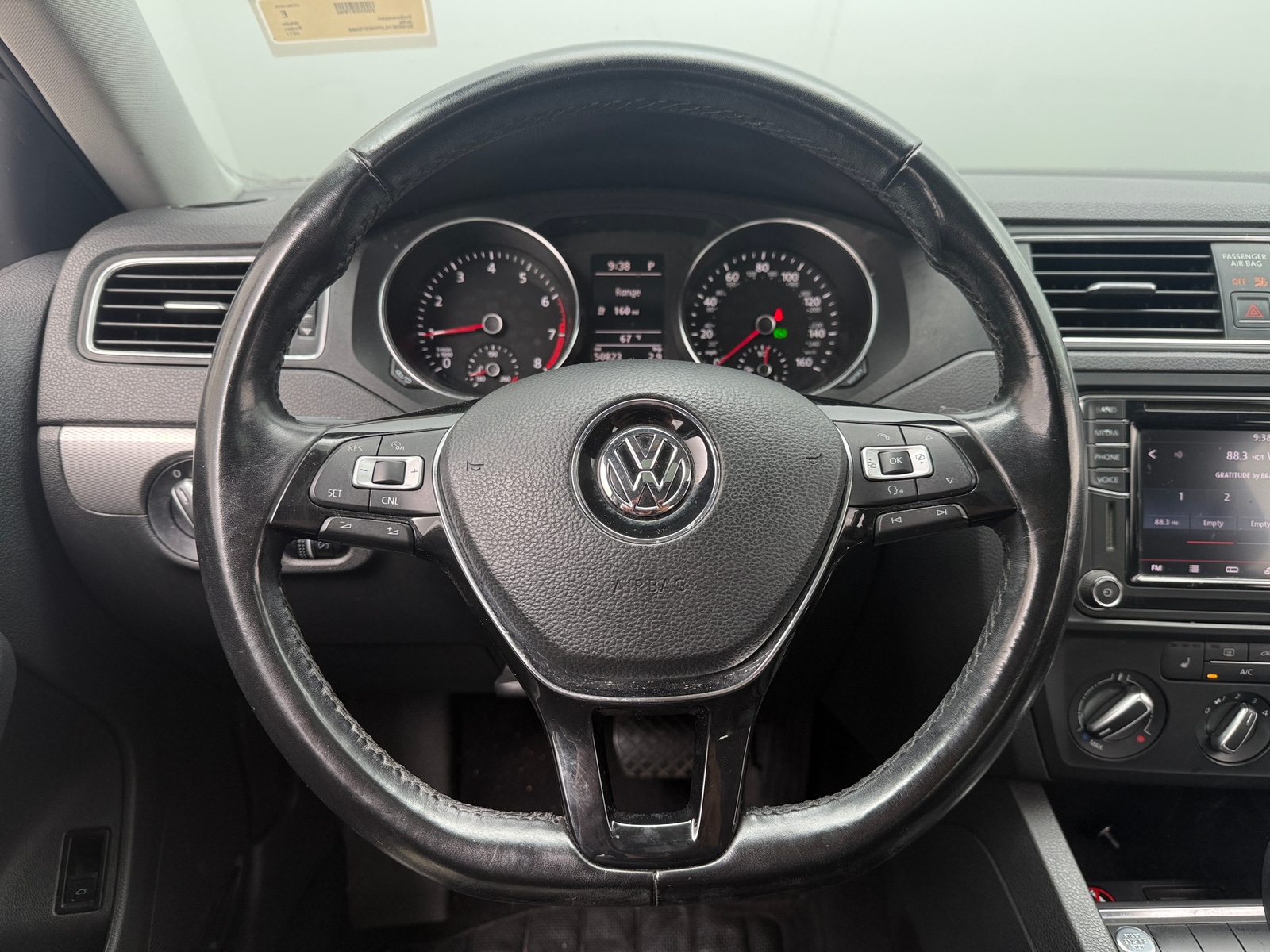 Thumbnail: 2017 Volkswagen Jetta - 5