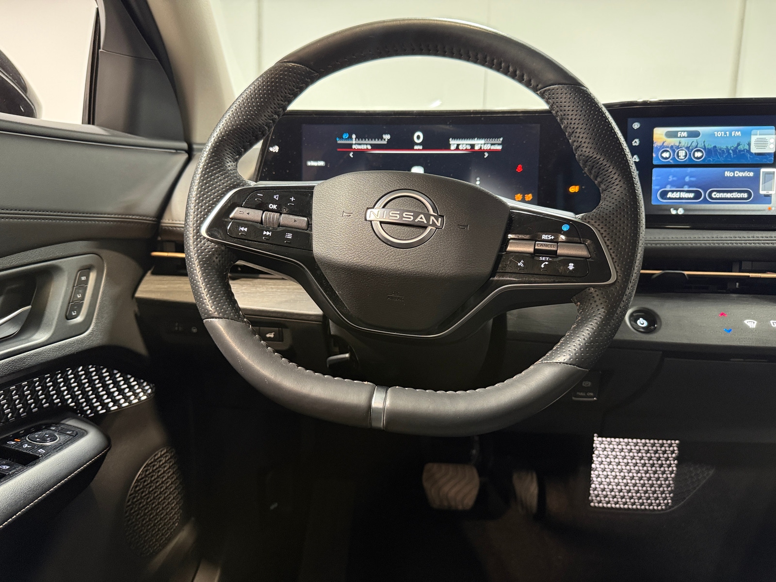 Thumbnail: 2024 Nissan Ariya - 4