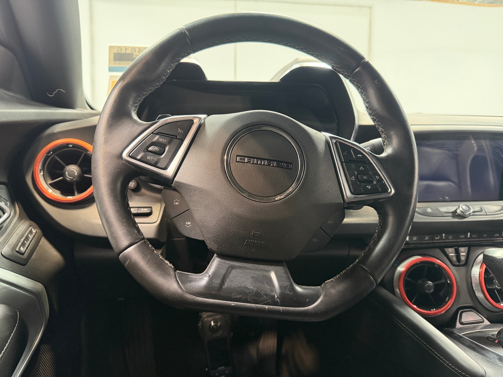 Thumbnail: 2019 Chevrolet Camaro - 3
