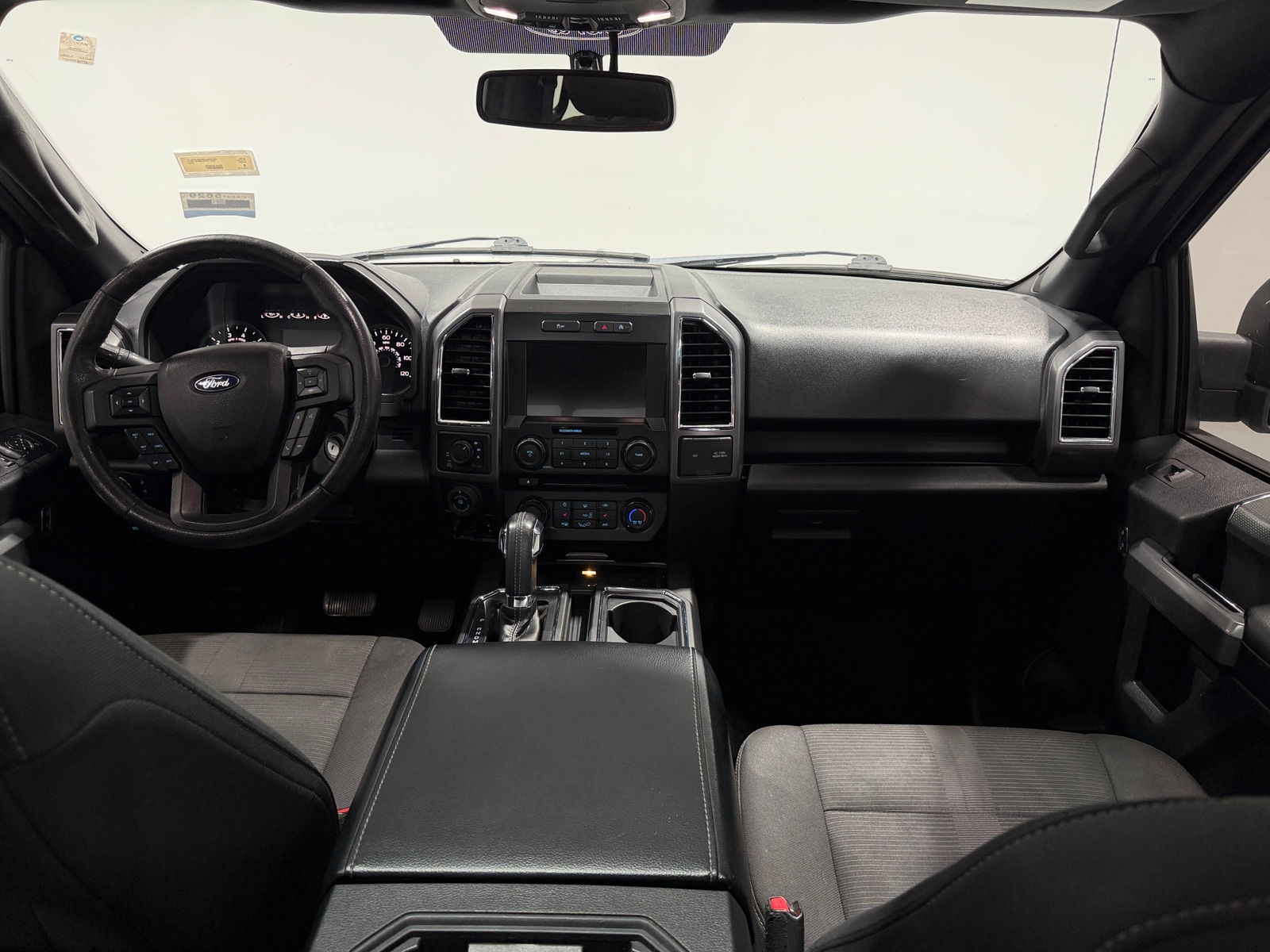 Thumbnail: 2016 Ford Econoline - 3