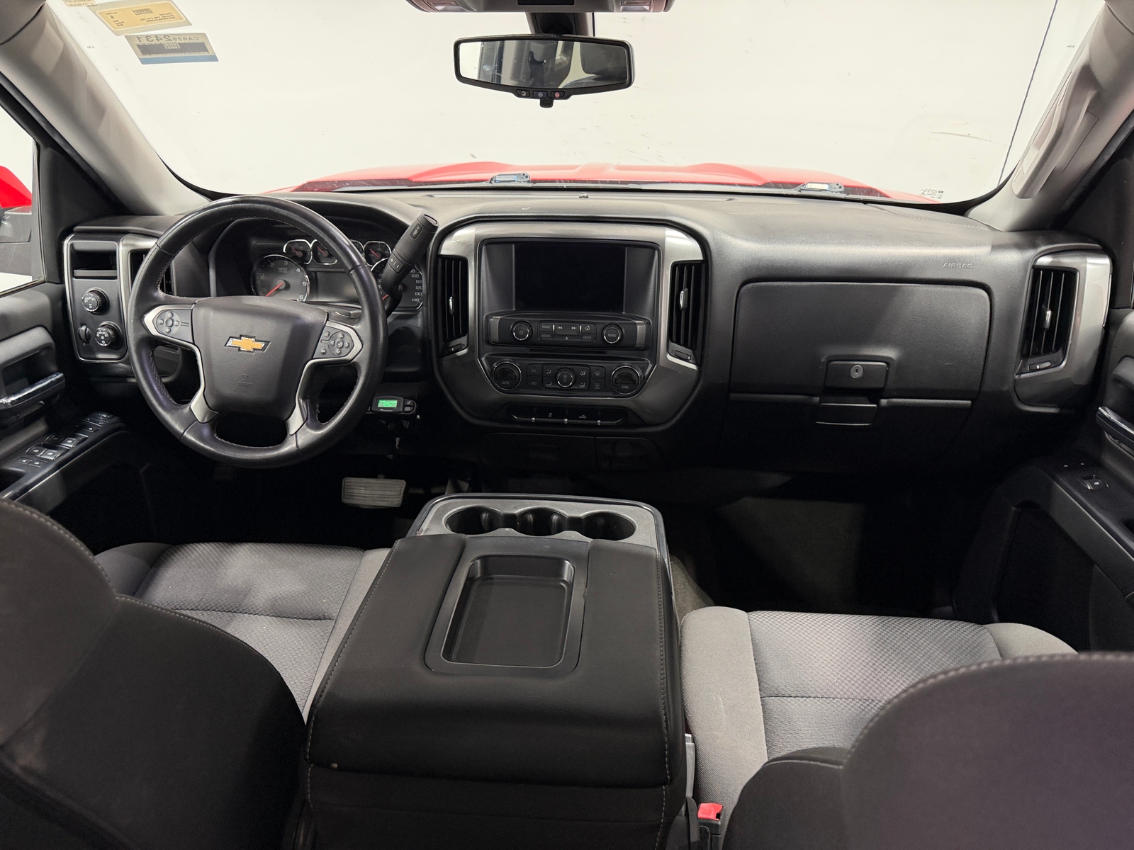 Thumbnail: 2018 Chevrolet Silverado 1500 - 3