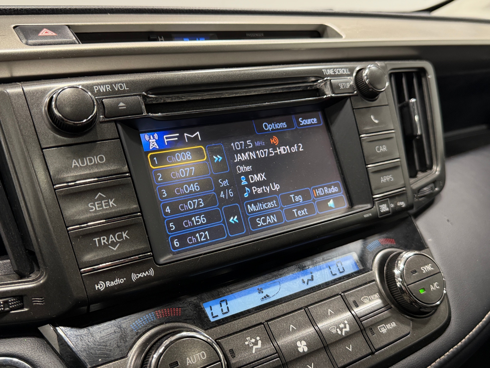 Thumbnail: 2013 Toyota RAV4 - 3