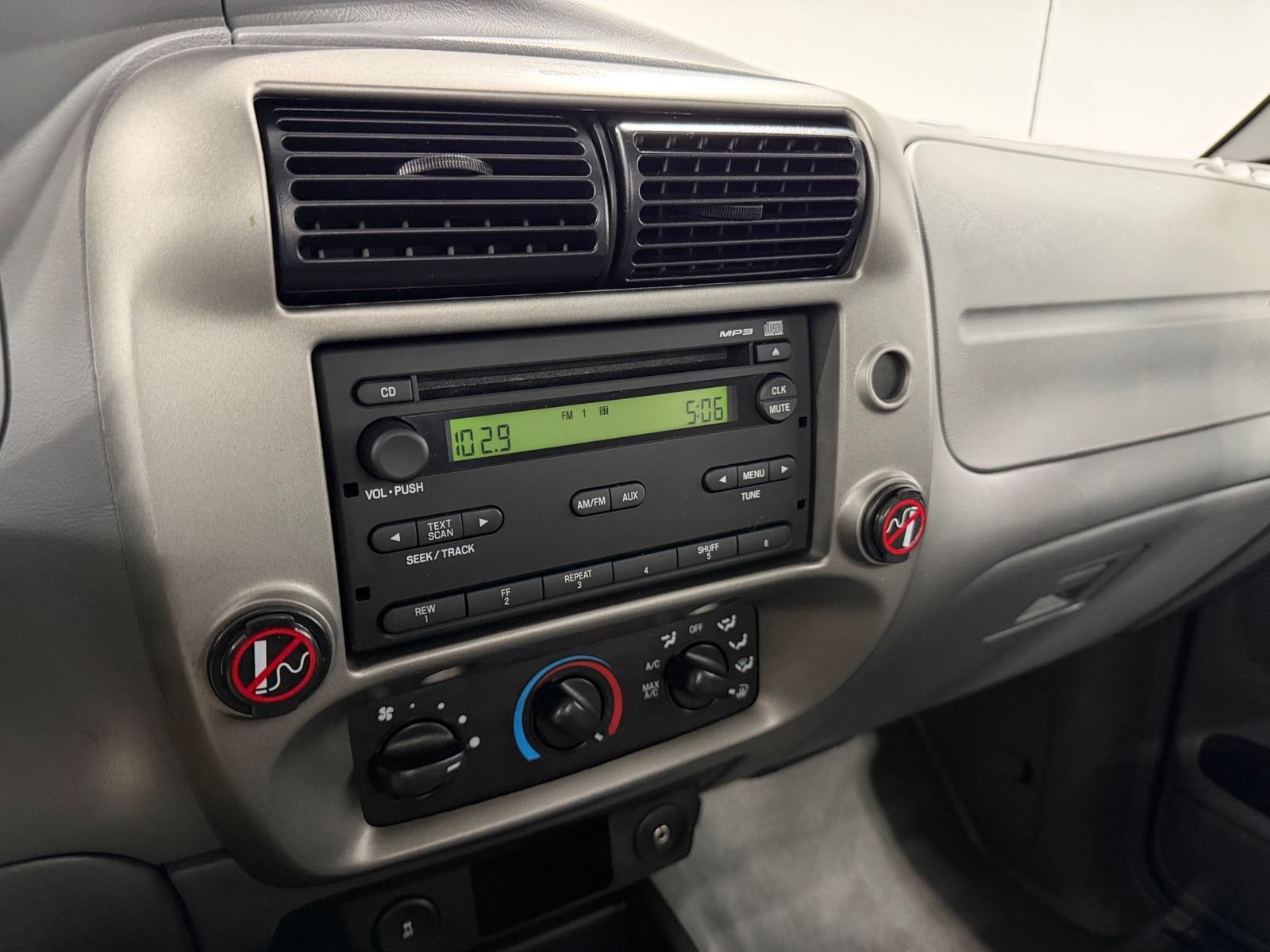 Thumbnail: 2011 Ford Ranger - 4