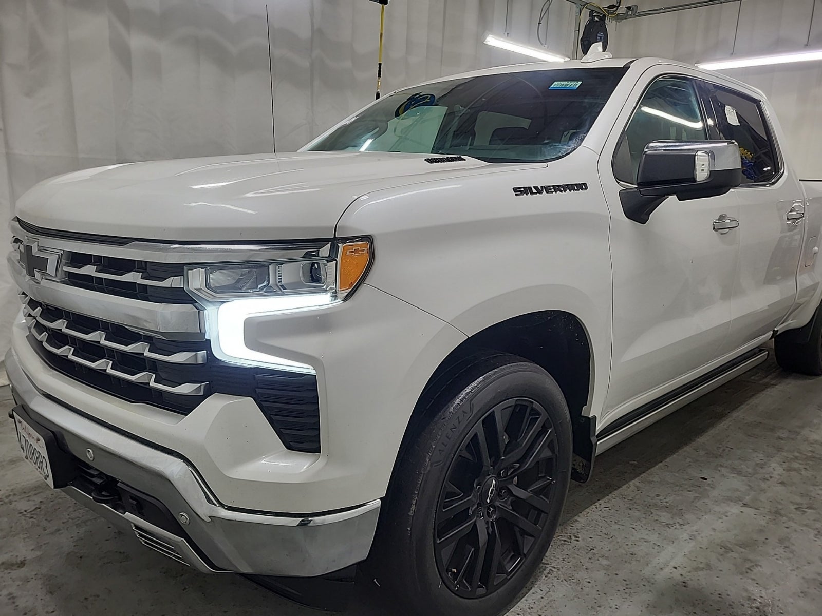 2022 Chevrolet Silverado 1500 4WD Crew Cab 157" LTZ
