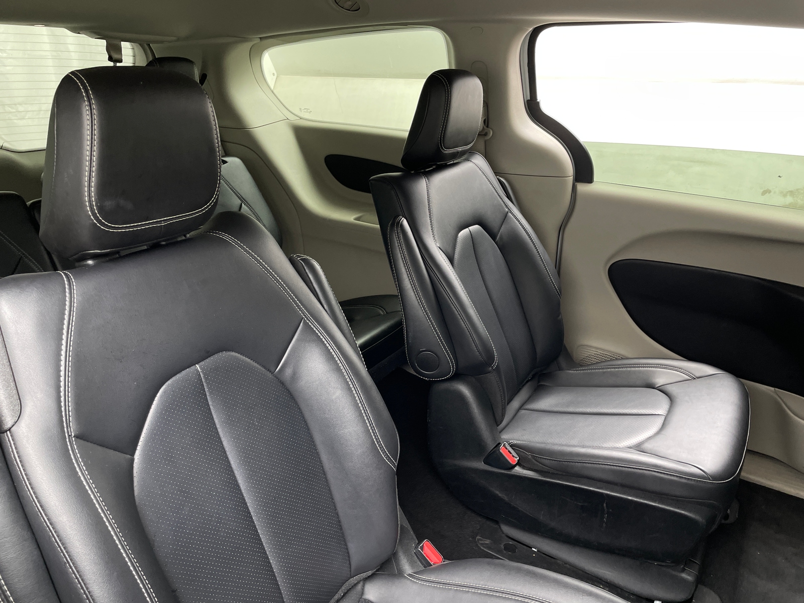 Thumbnail: 2024 Chrysler Pacifica - 5