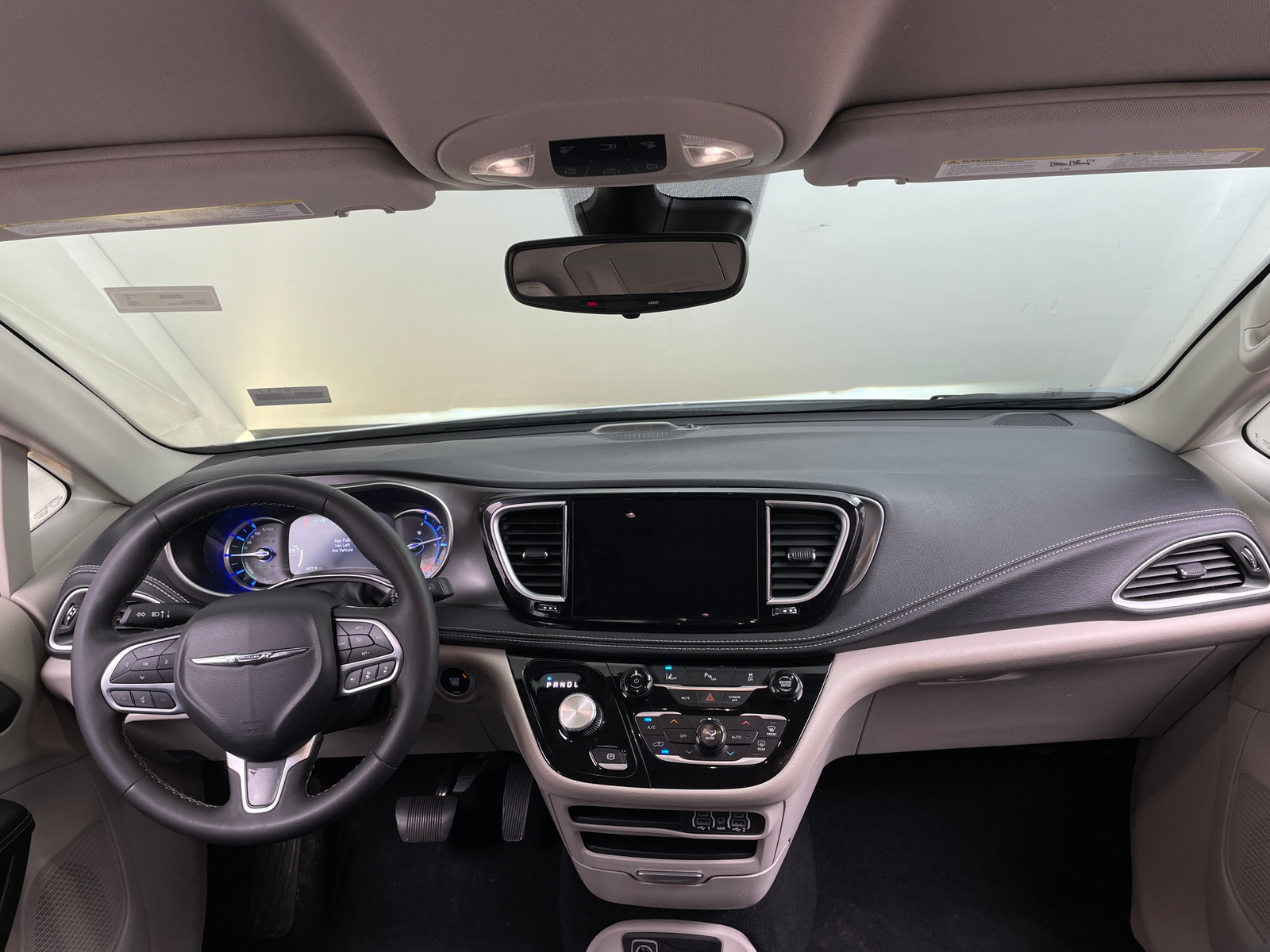 Thumbnail: 2024 Chrysler Pacifica - 2