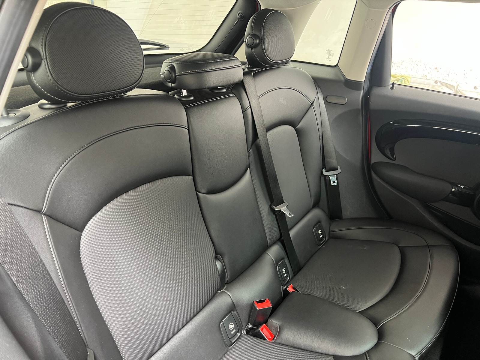 Thumbnail: 2016 MINI Cooper Hardtop - 6