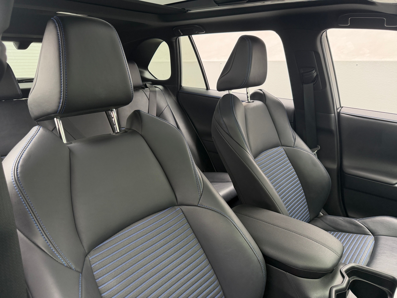 Thumbnail: 2019 Toyota RAV4 - 2
