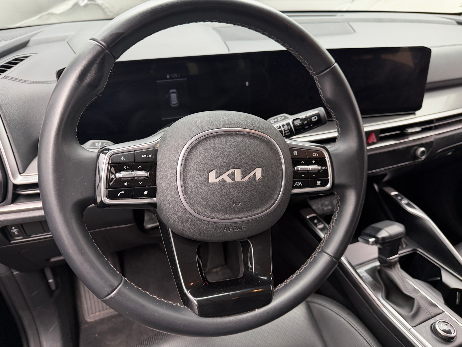 Thumbnail: 2025 Kia Sorento - 4