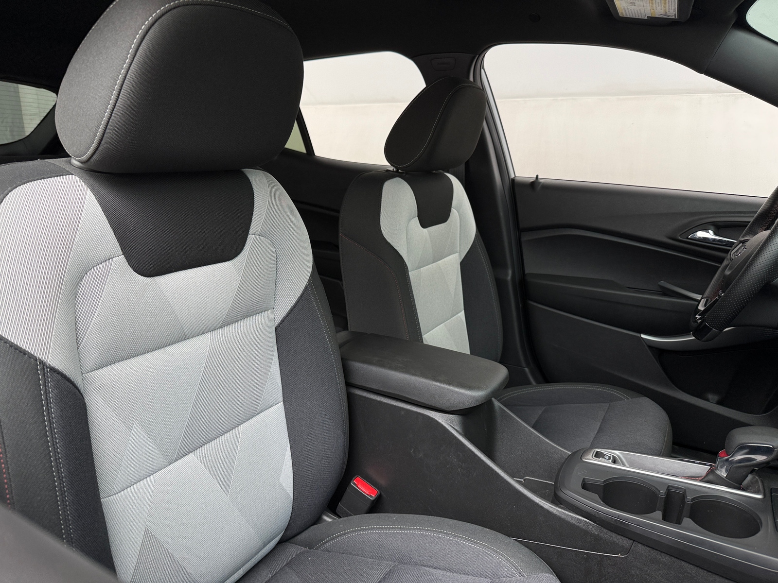 Thumbnail: 2025 Chevrolet Trax - 2