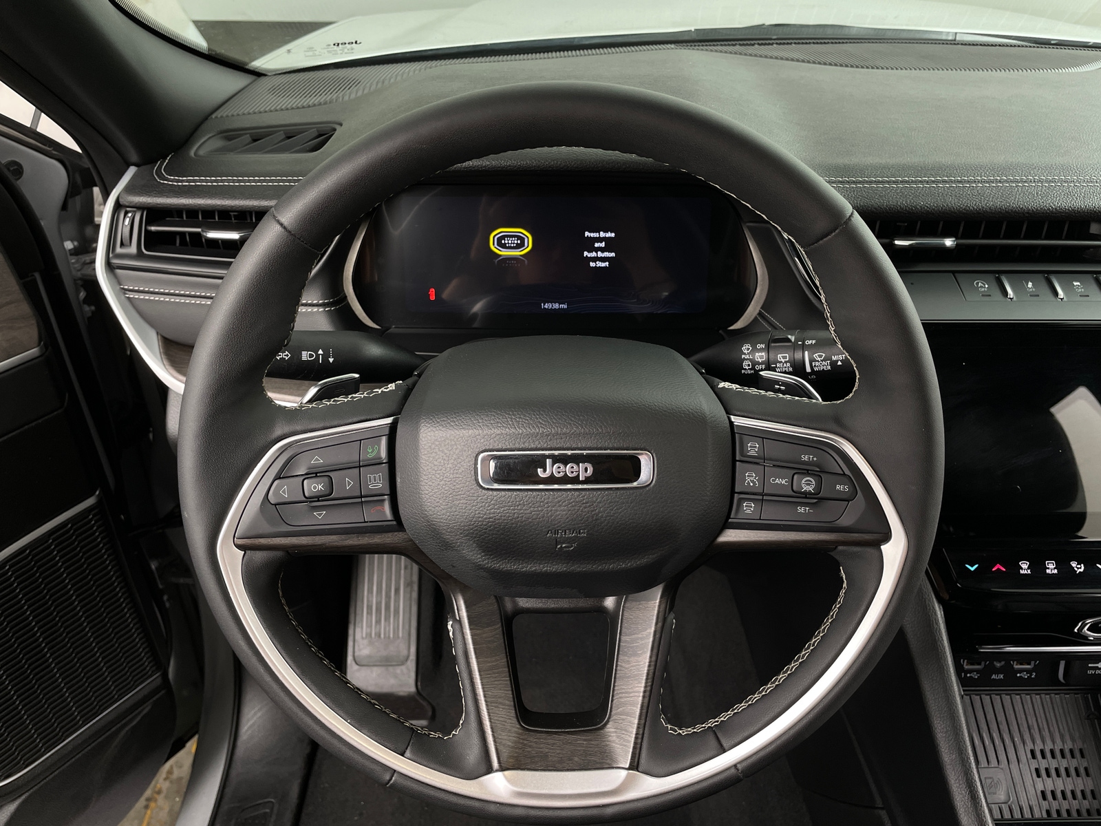 Thumbnail: 2026 Jeep Grand Cherokee - 4