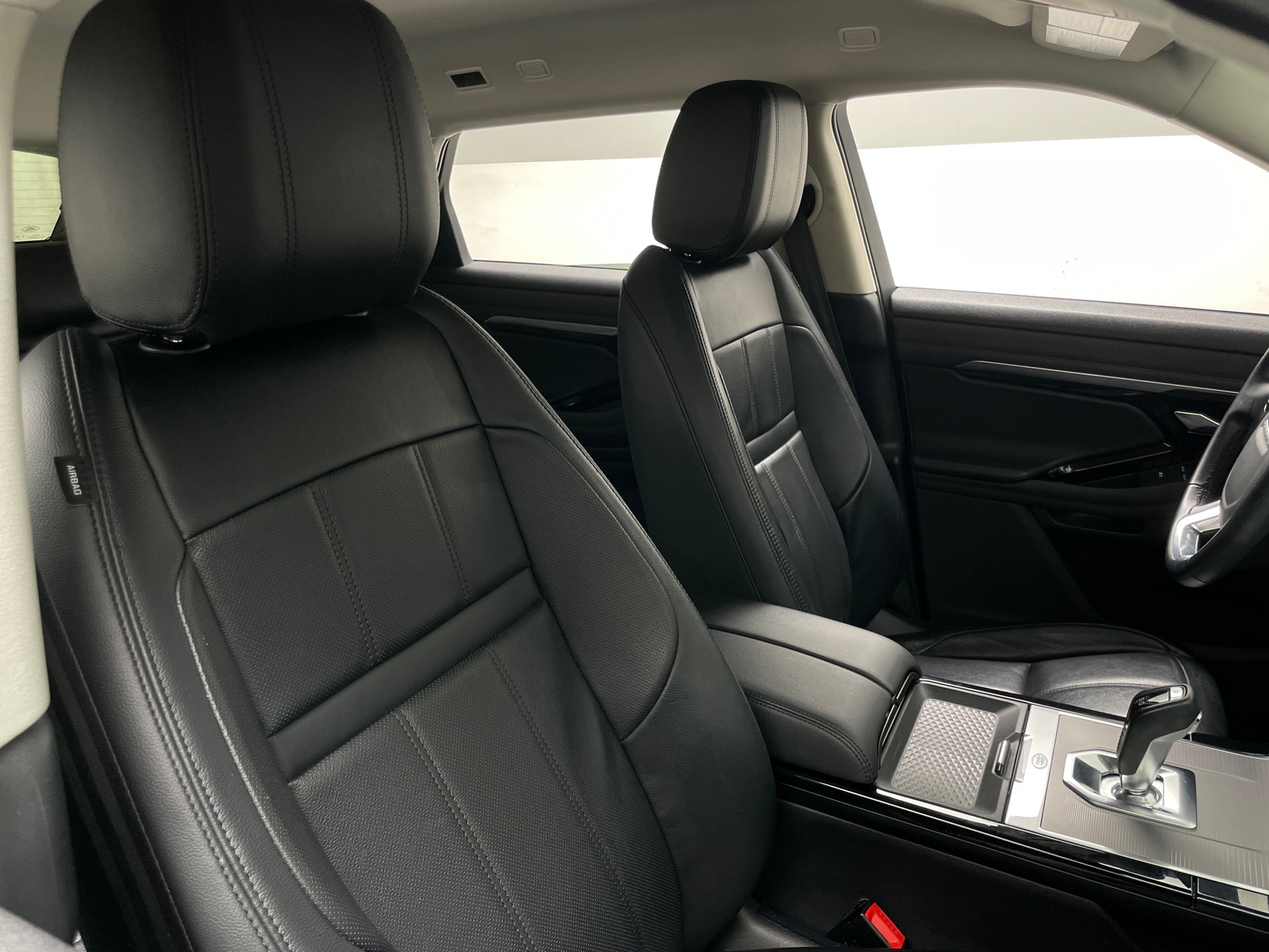 Thumbnail: 2020 Land Rover Range Rover Evoque - 2