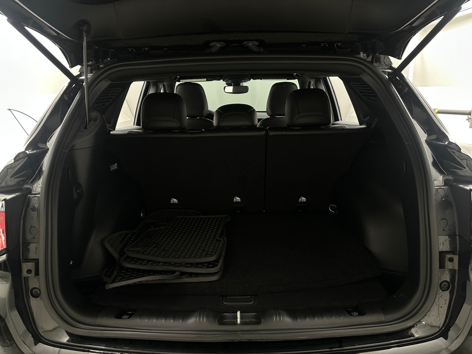 Thumbnail: 2023 Jeep Compass - 7