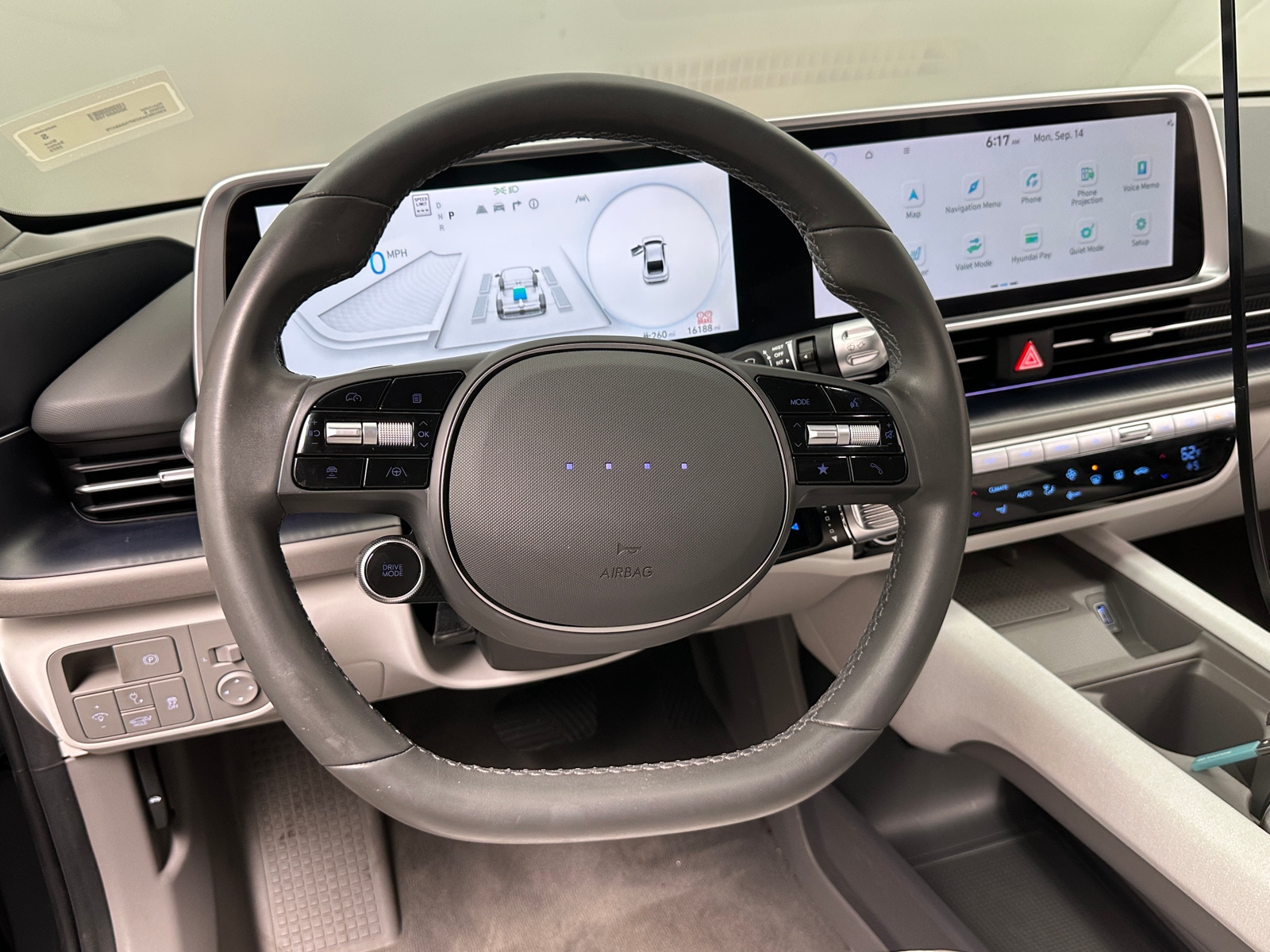 Thumbnail: 2023 Hyundai Ioniq 6 - 4
