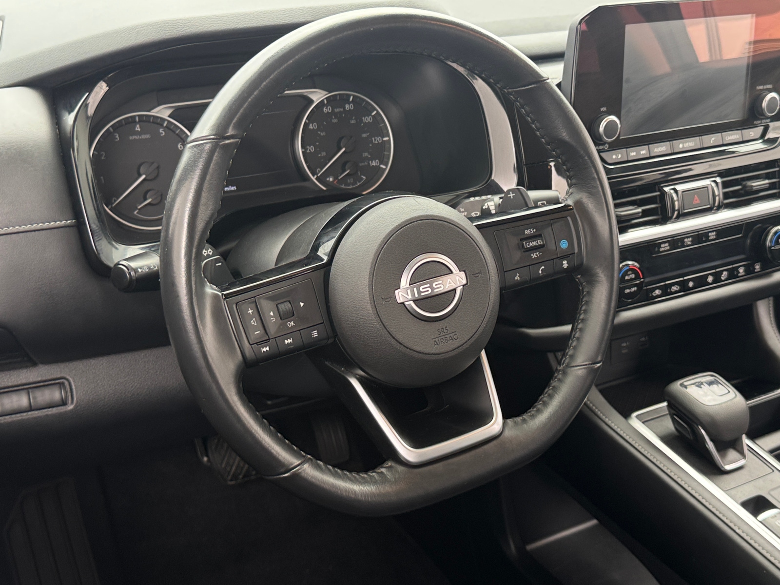 Thumbnail: 2022 Nissan Pathfinder - 5