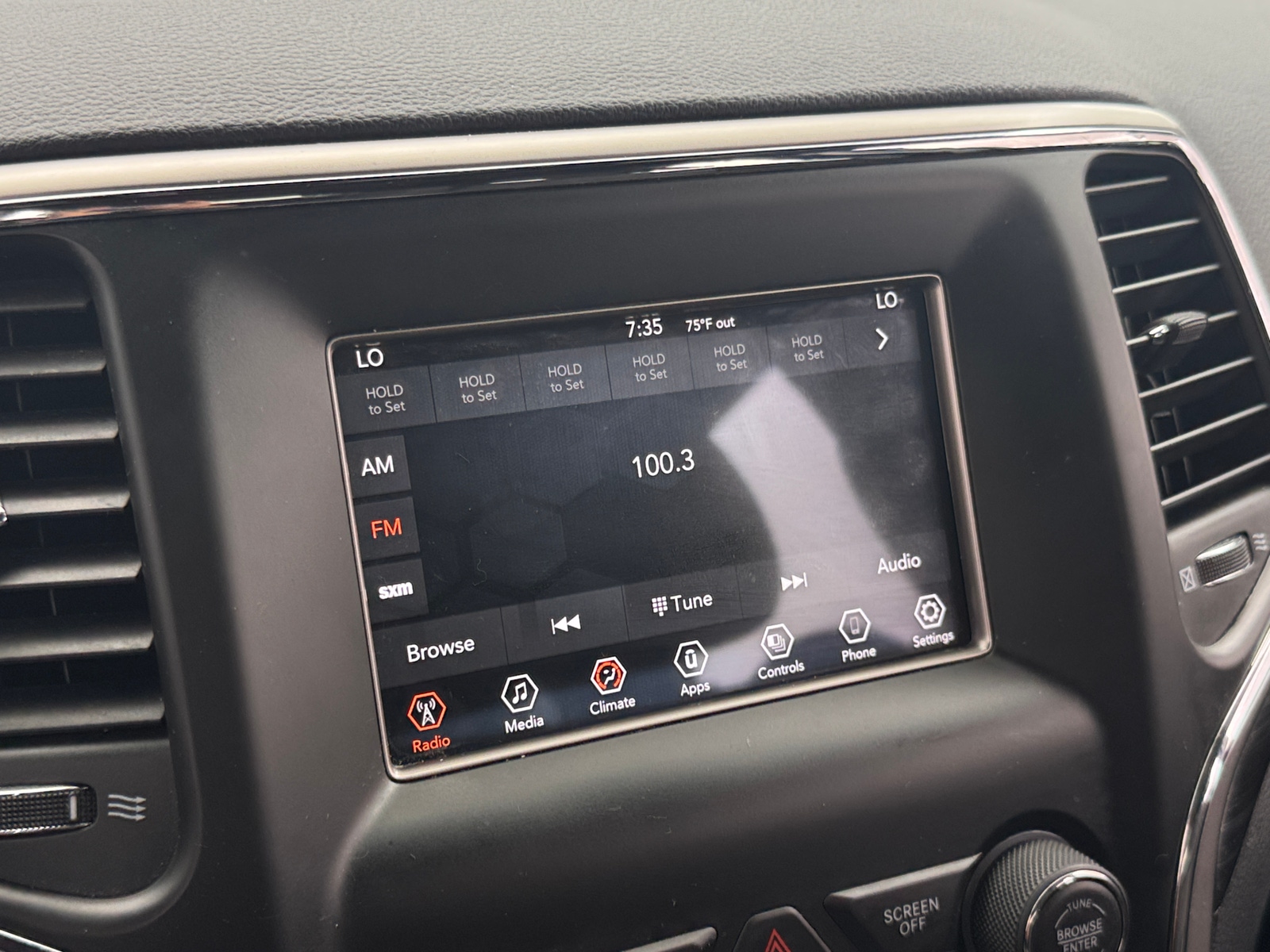 Thumbnail: 2021 Jeep Grand Cherokee - 4