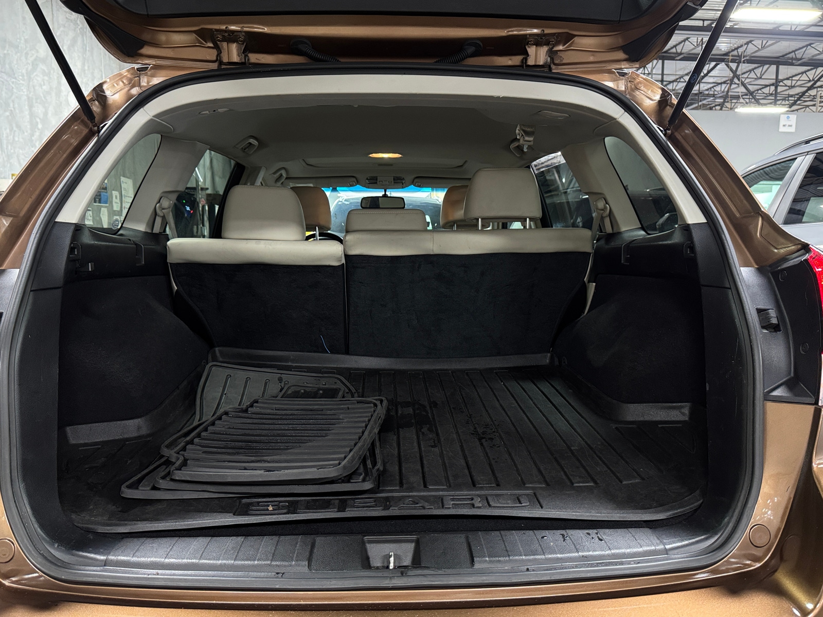 Thumbnail: 2013 Subaru Outback - 6