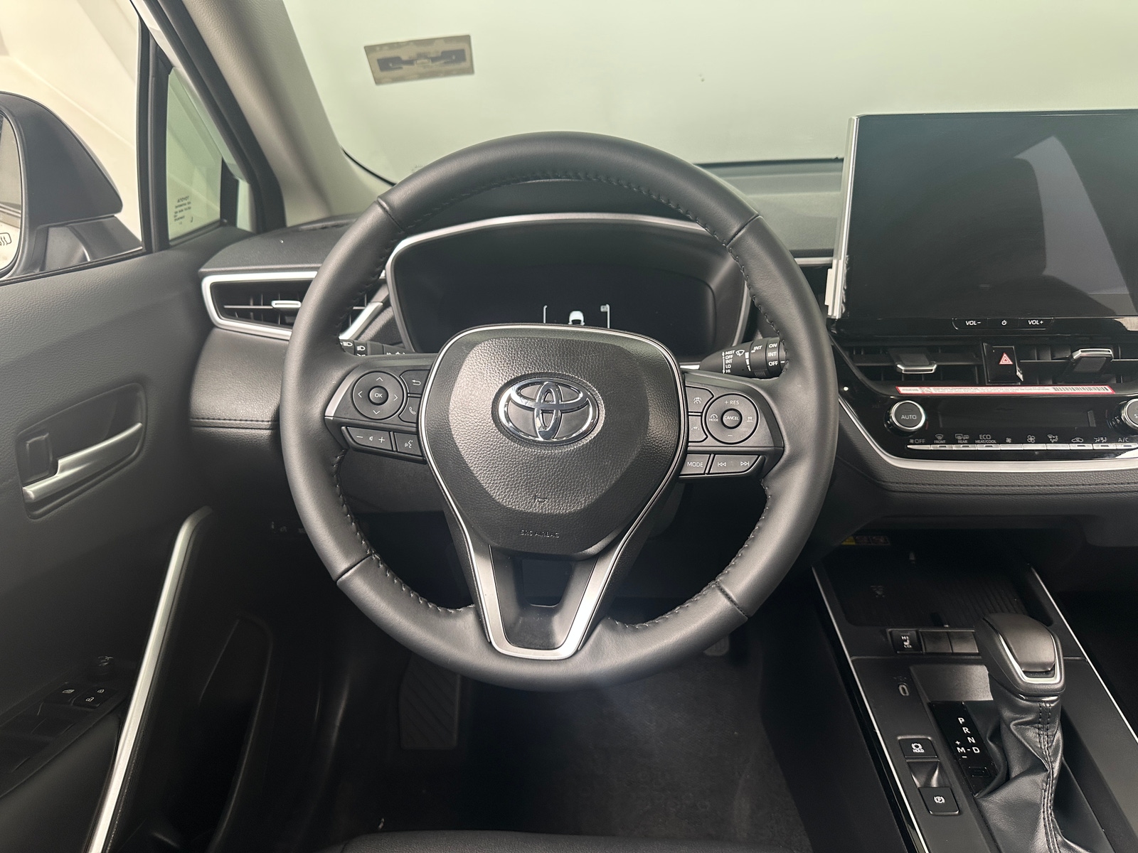 Thumbnail: 2026 Toyota Corolla Cross - 4
