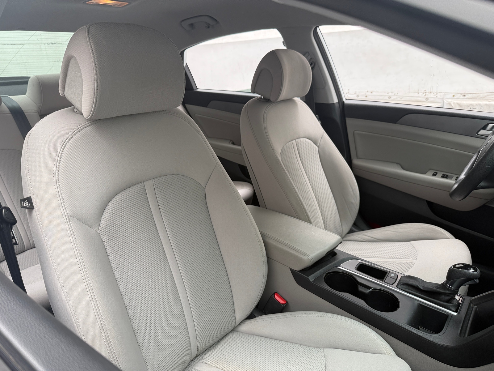 Thumbnail: 2015 Hyundai Sonata - 2