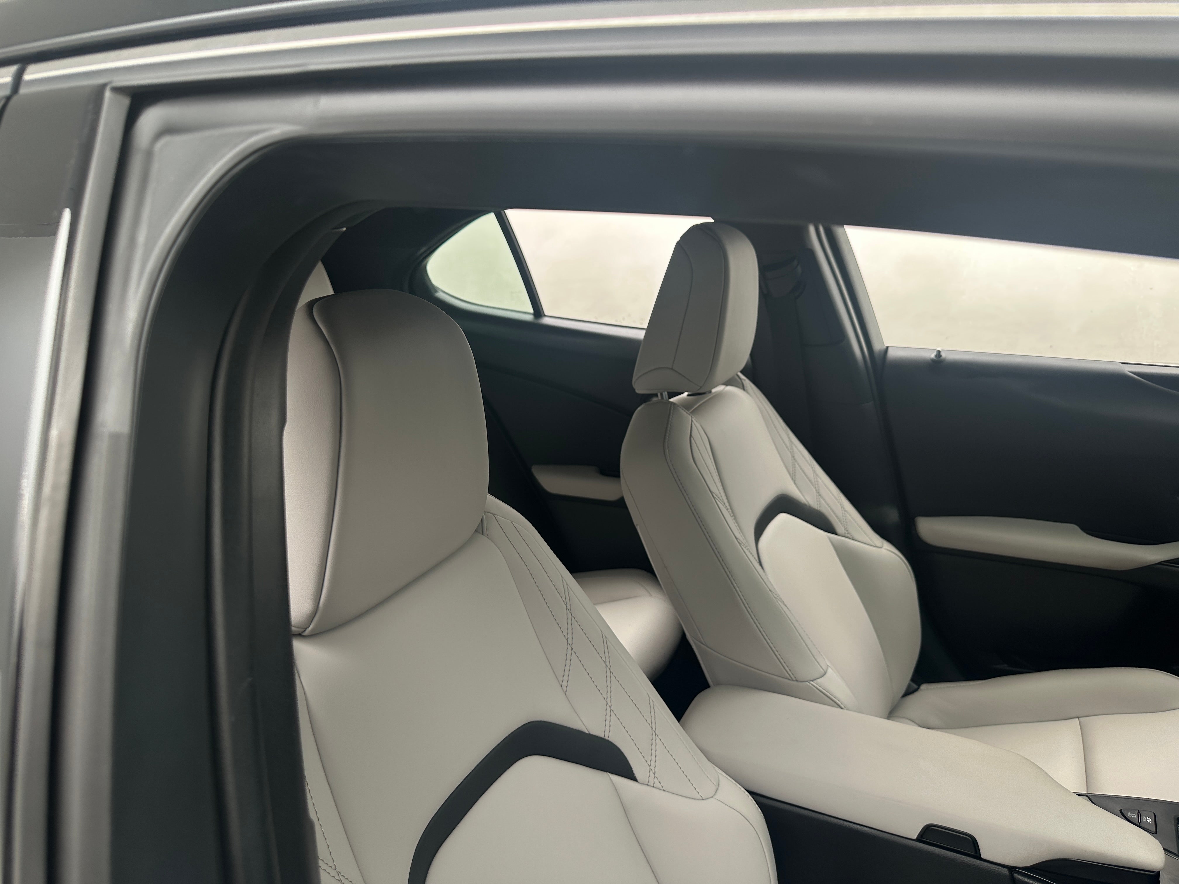 2024 Lexus UX Hybrid 250h