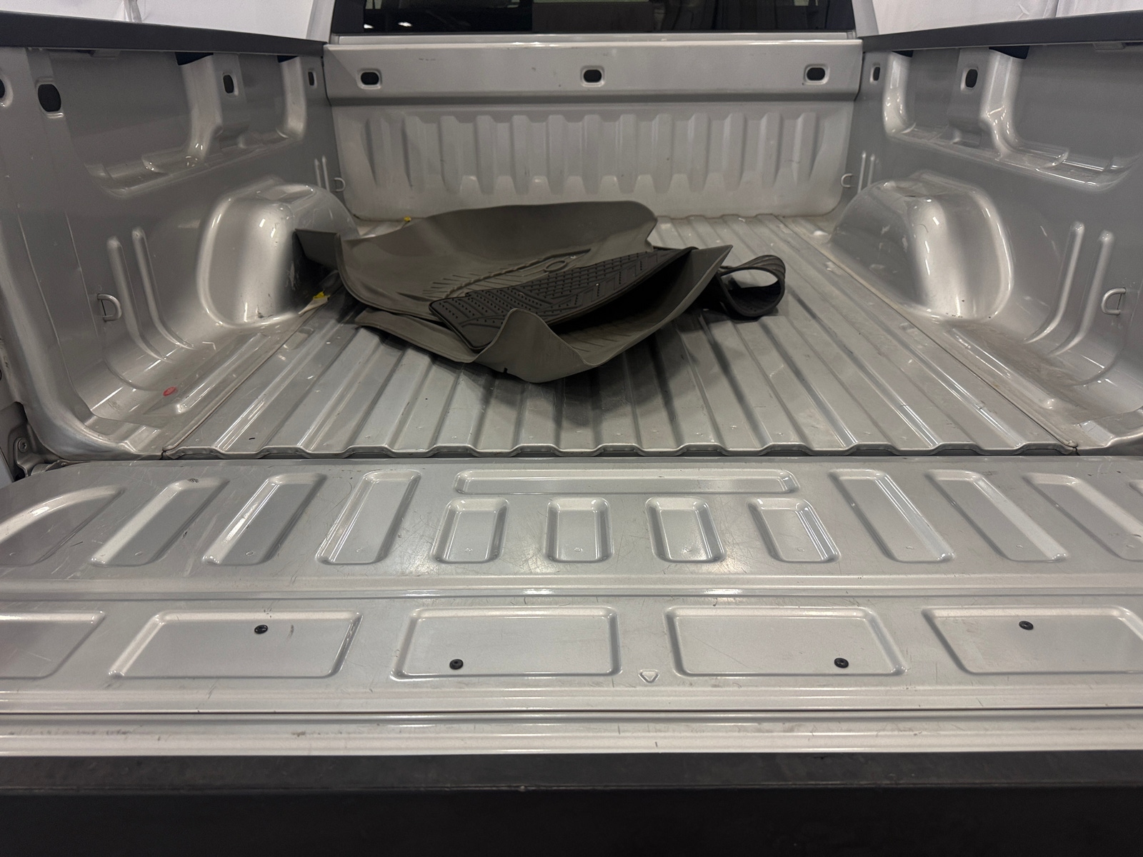 Thumbnail: 2016 Chevrolet Silverado 1500 - 7