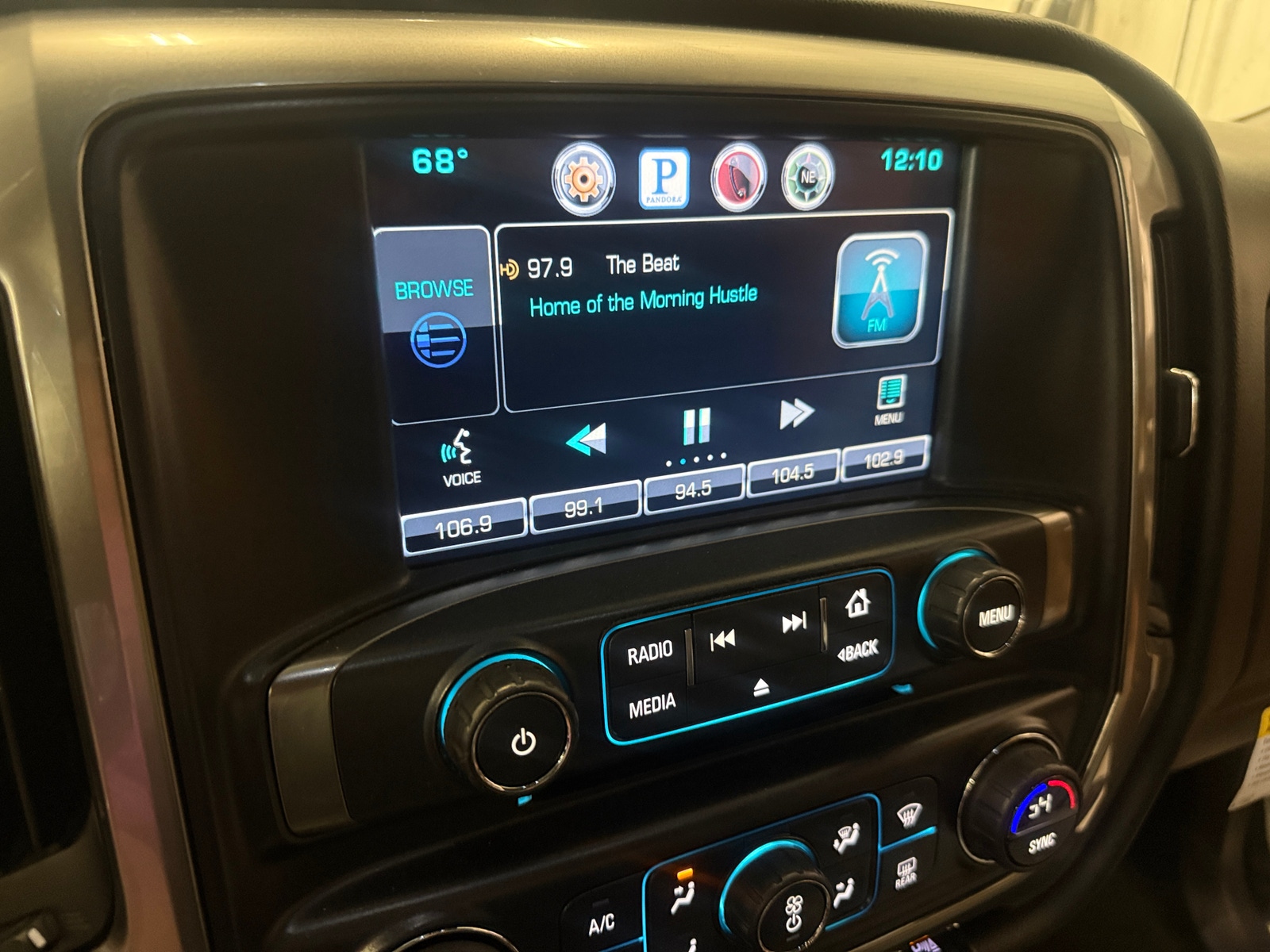 Thumbnail: 2016 Chevrolet Silverado 1500 - 4