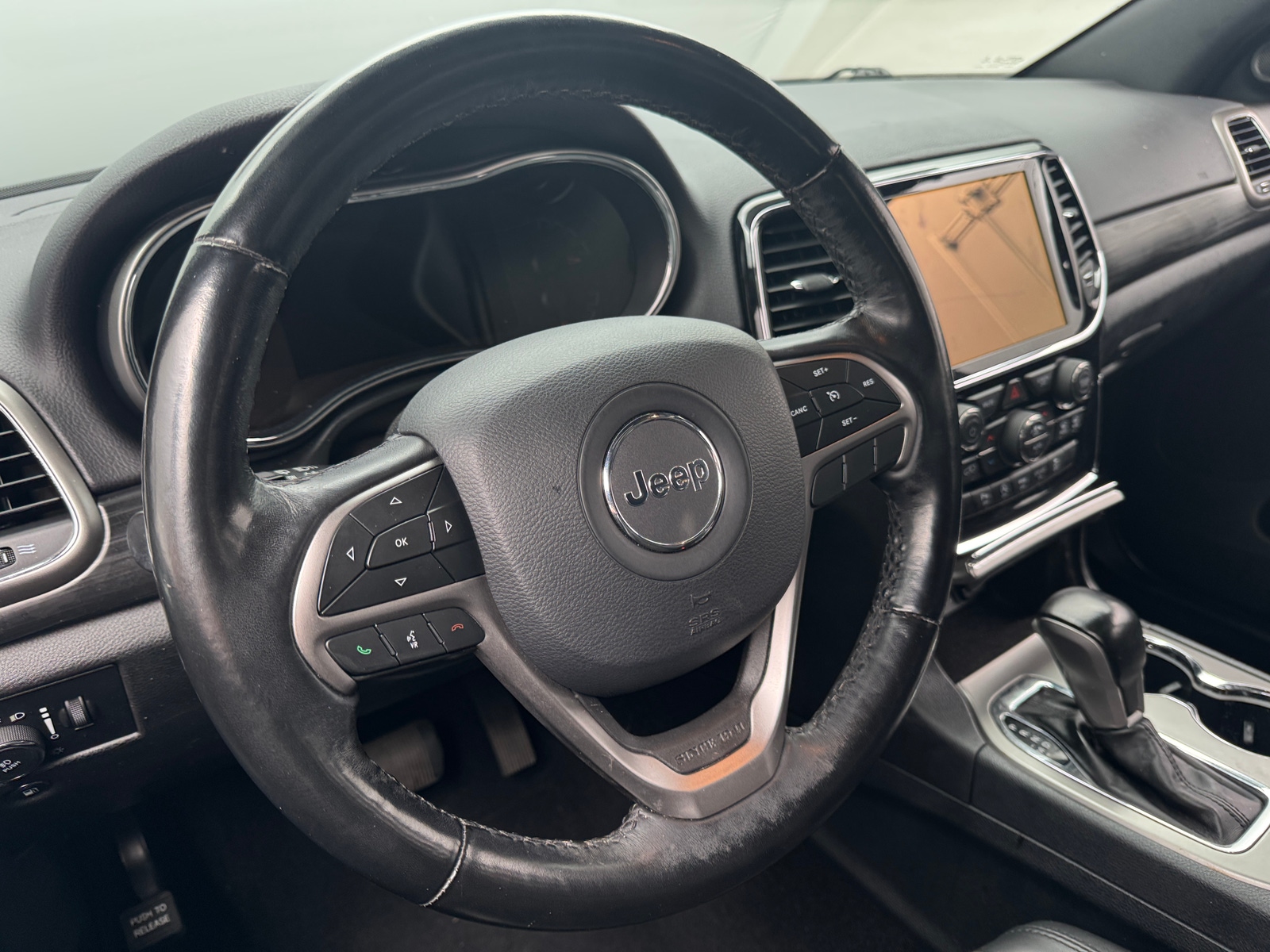 Thumbnail: 2020 Jeep Grand Cherokee - 4