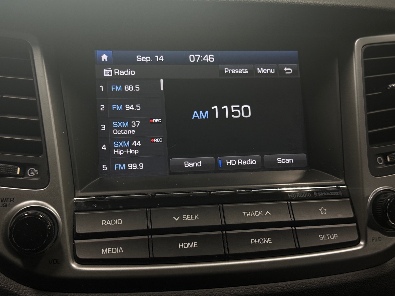 Thumbnail: 2018 Hyundai Tucson - 4